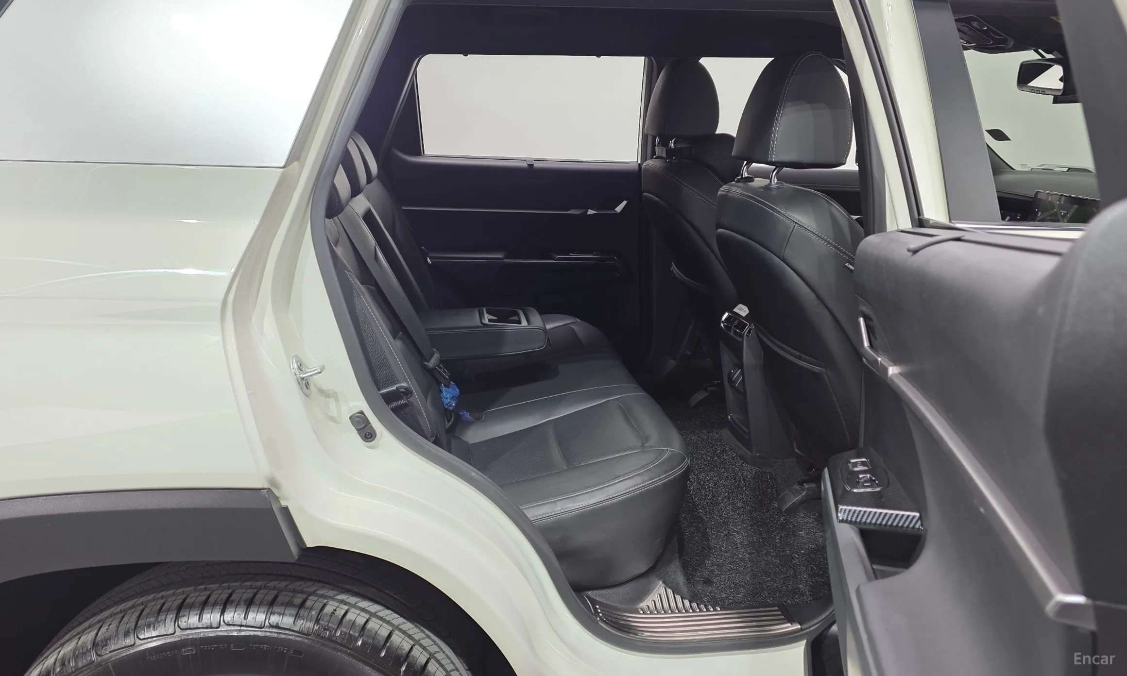 KG Mobility (SsangYong) Torres превью 12