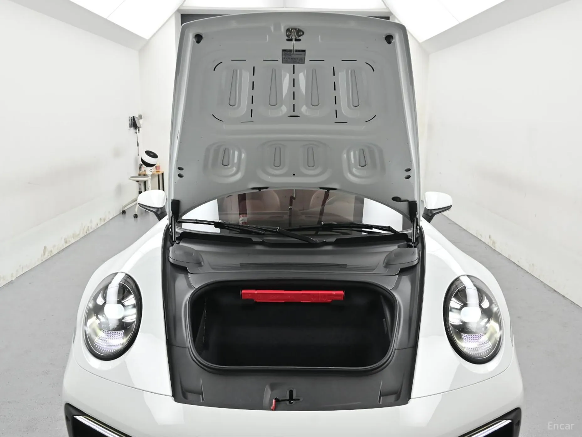 Porsche 911 (992) превью 19
