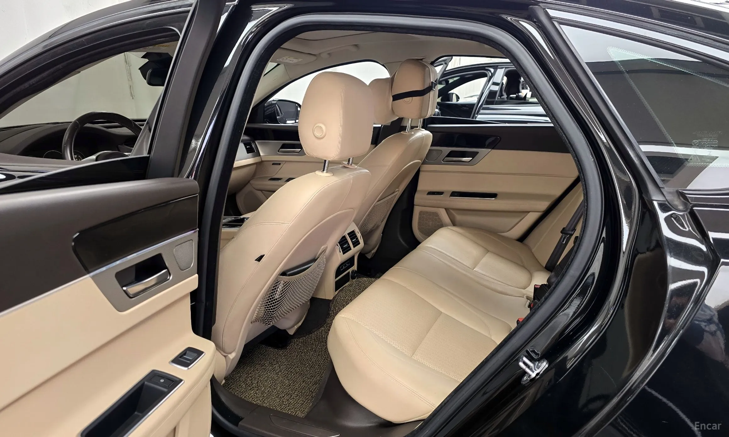Jaguar XF (x260) превью 11