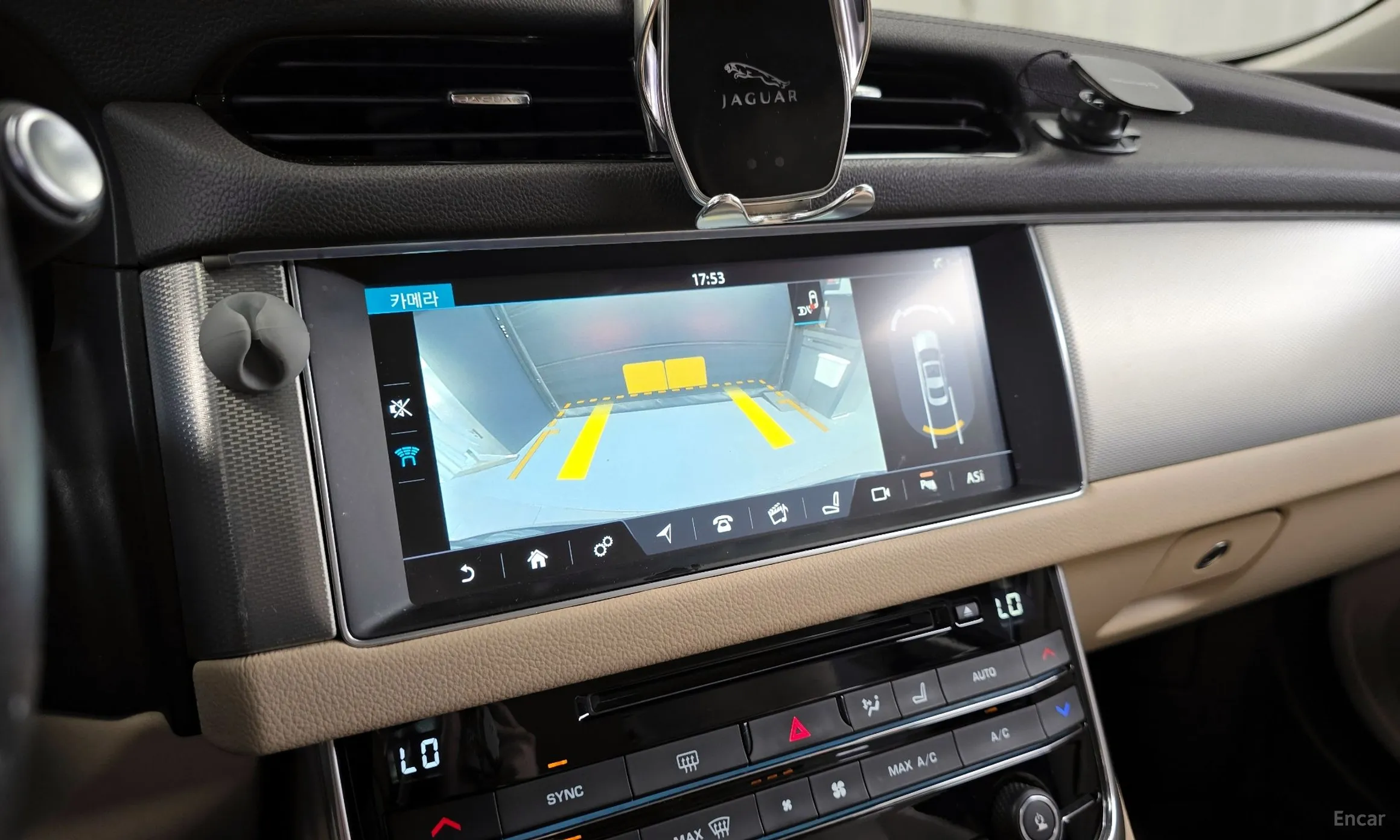 Jaguar XF (x260) превью 15