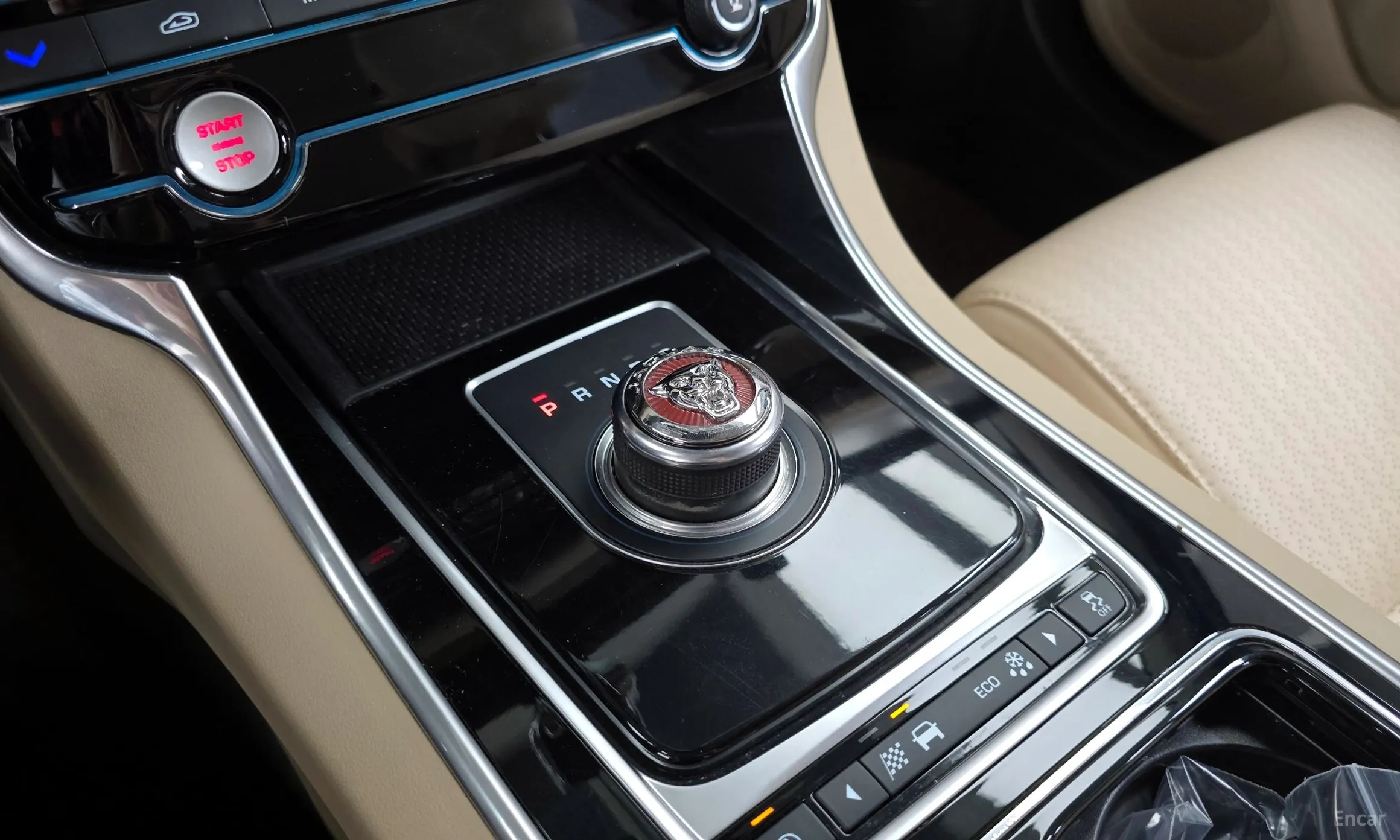 Jaguar XF (x260) превью 9
