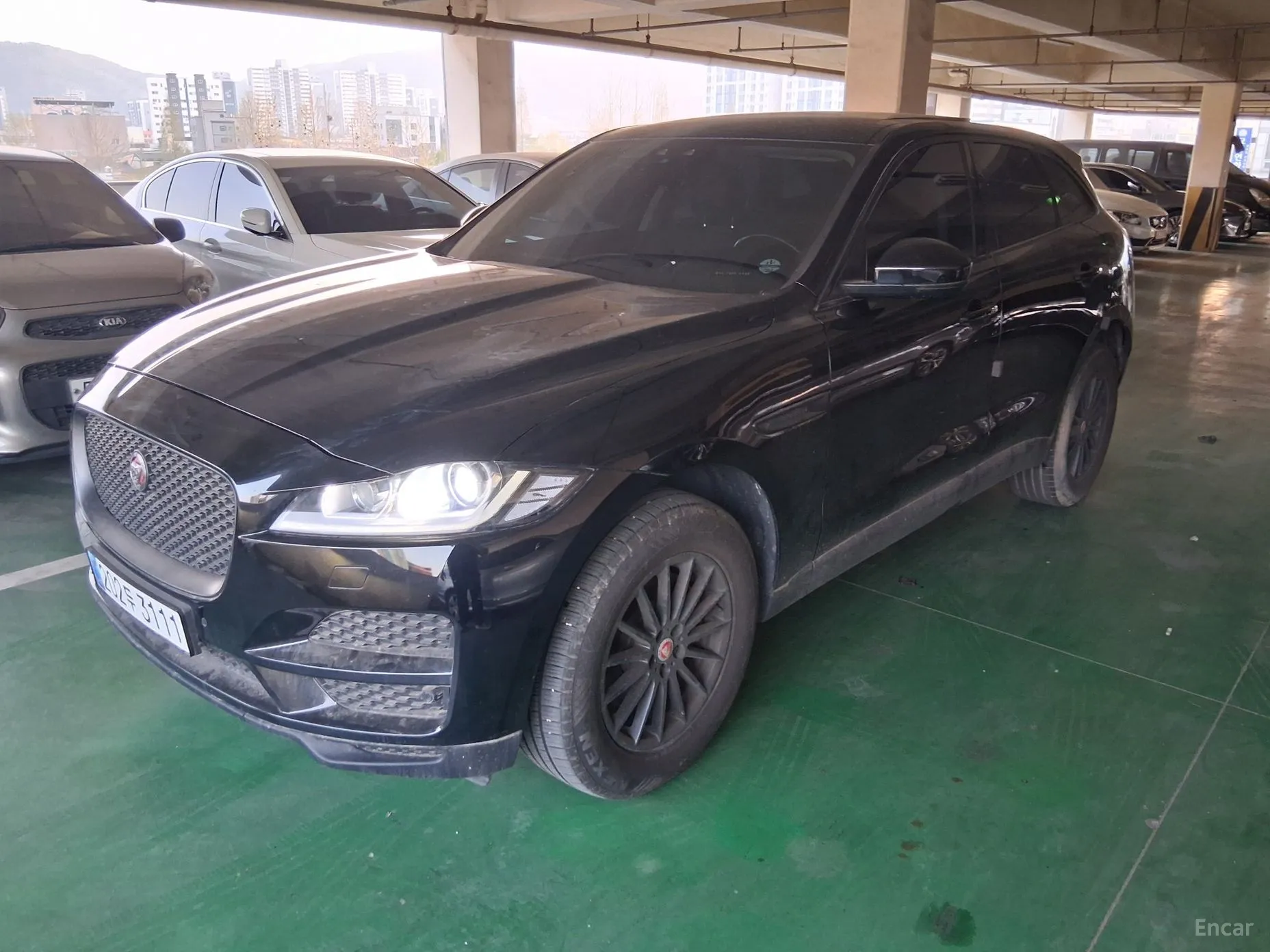 Jaguar F-PACE
