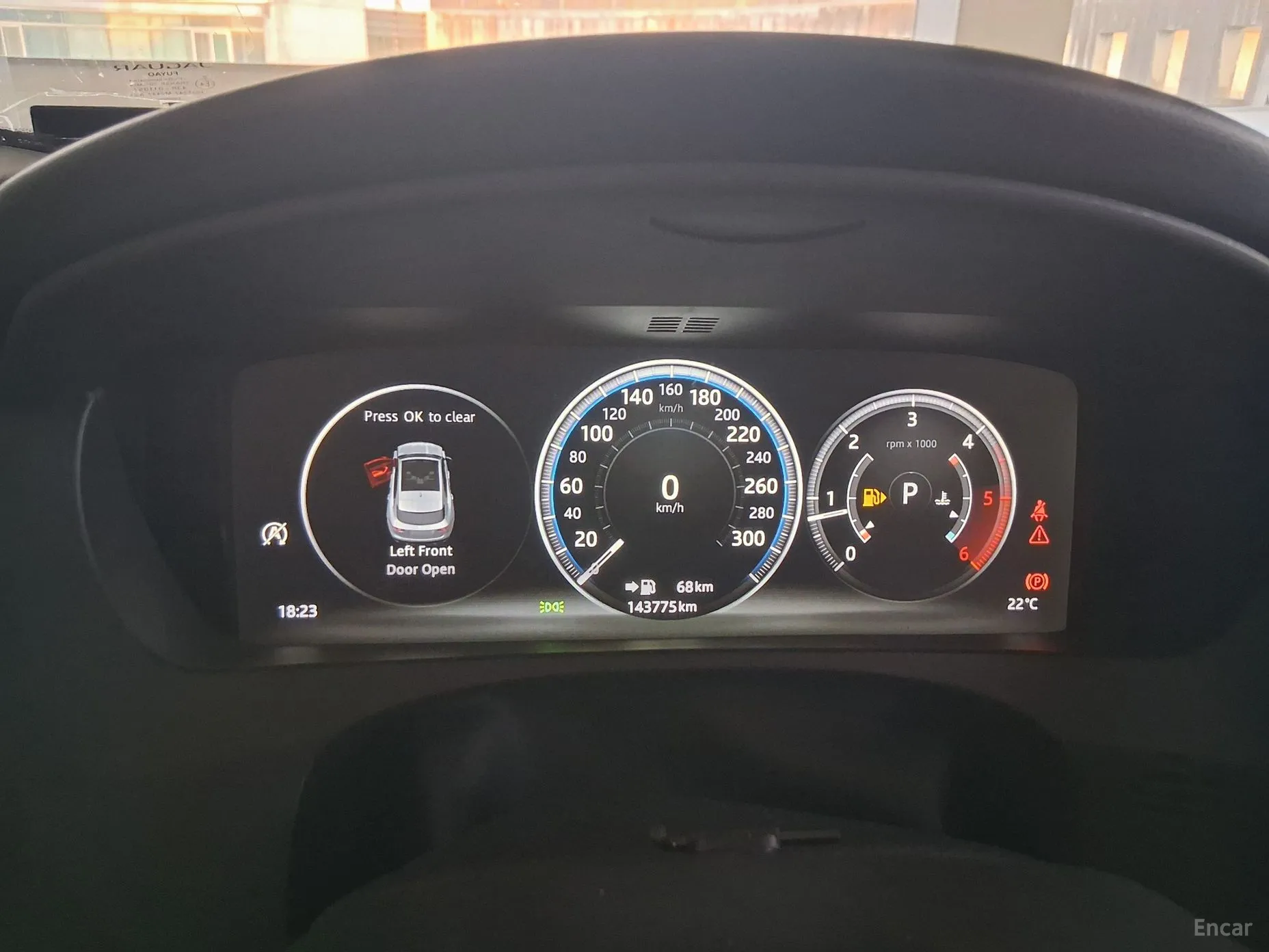 Jaguar F-PACE превью 7