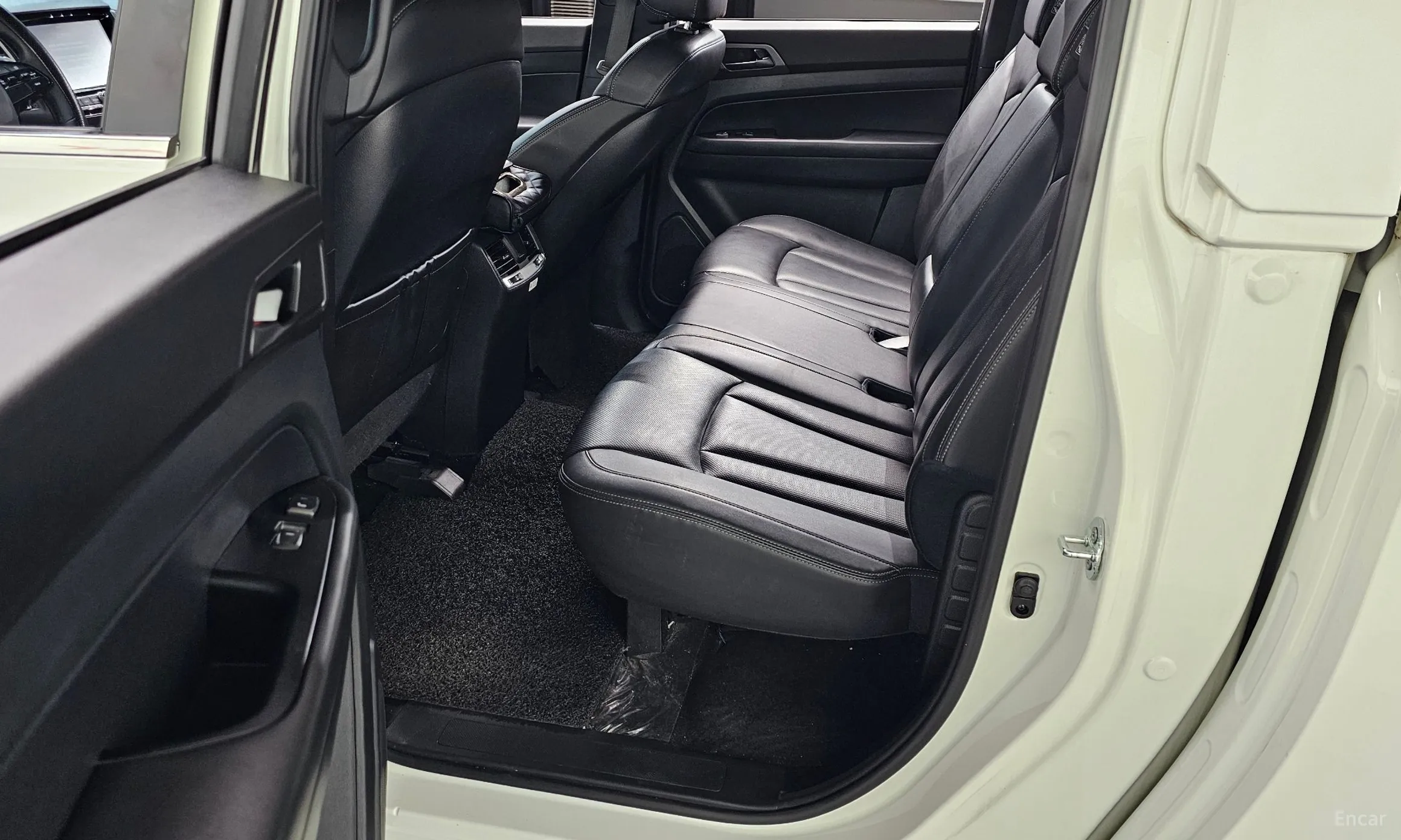 KG Mobility (SsangYong) Rexton Sports Khan превью 11