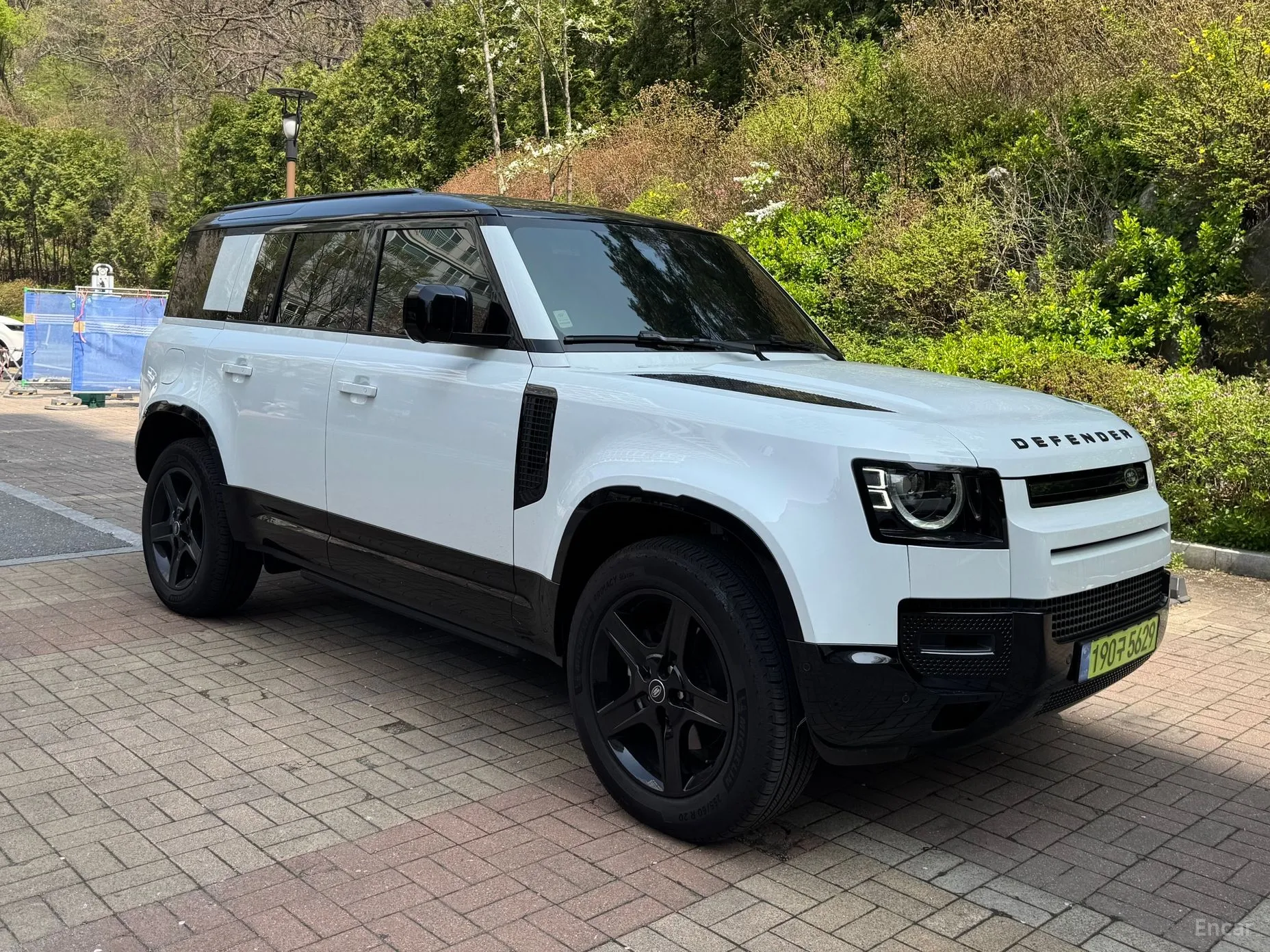 Land Rover Defender (L663)