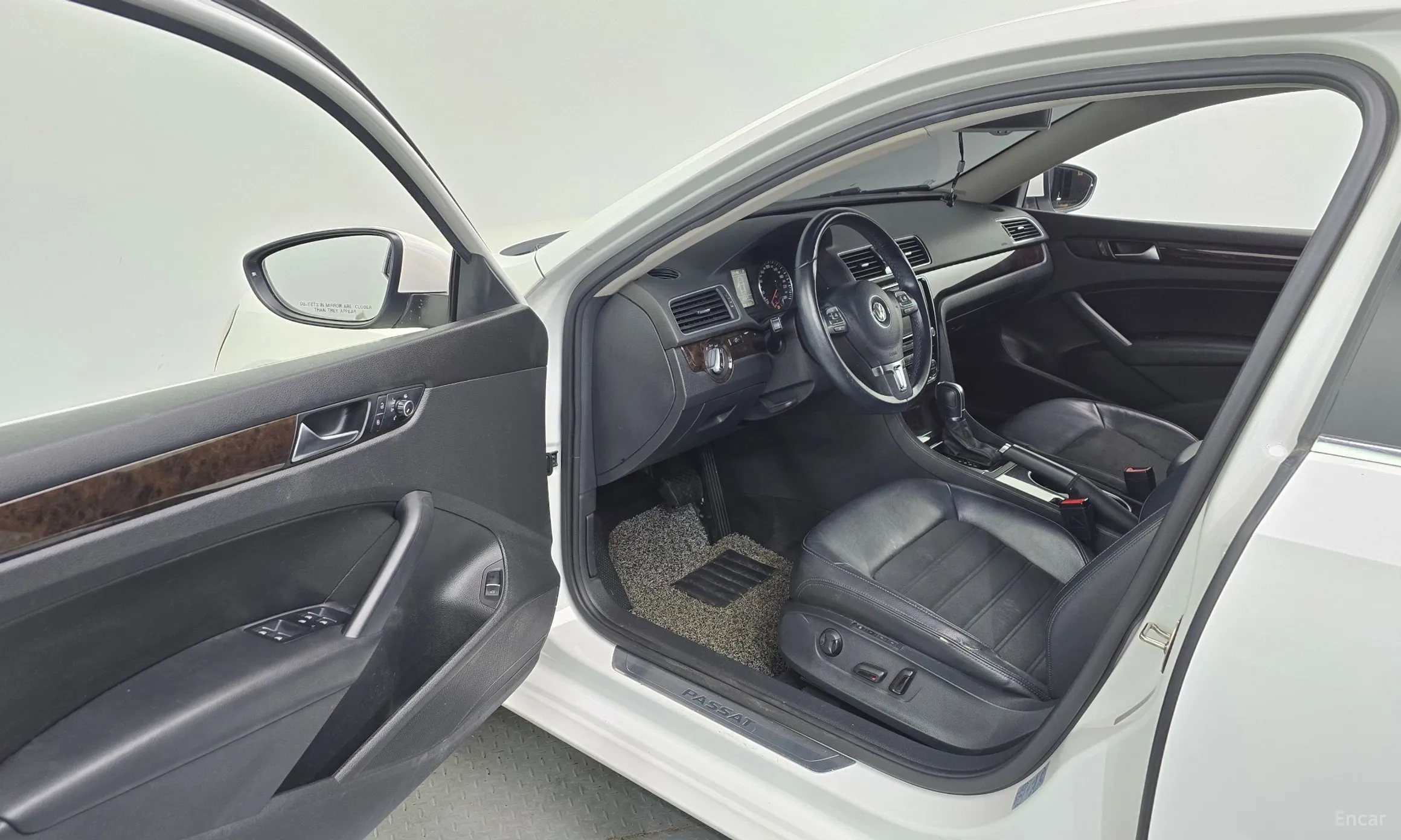 Volkswagen The New Passat превью 10