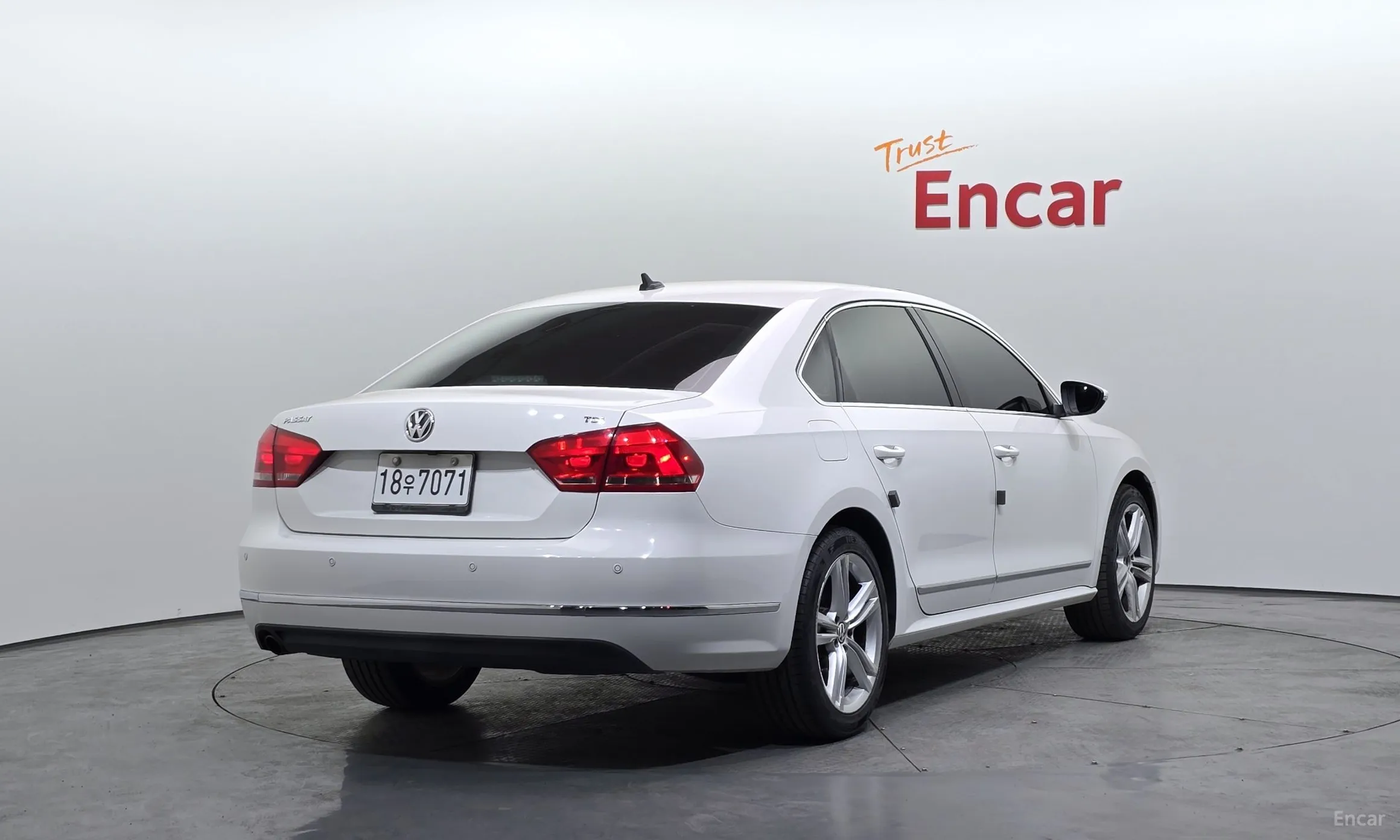 Volkswagen The New Passat превью 2