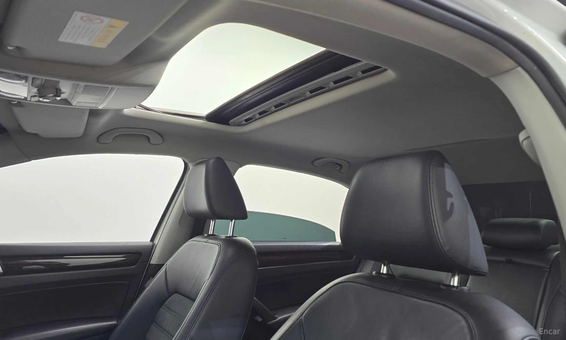 Volkswagen The New Passat превью 19