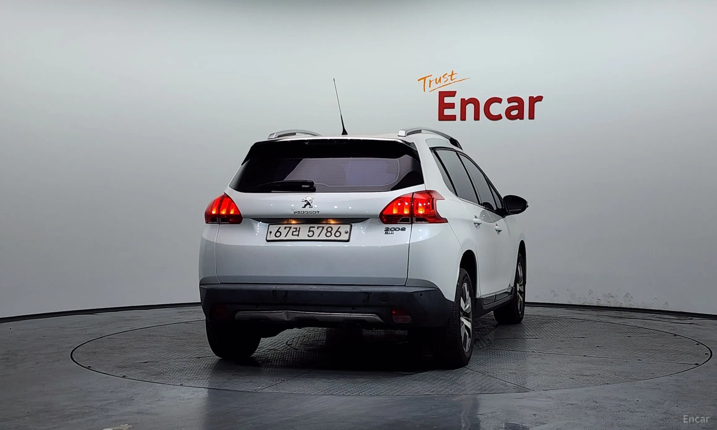 Peugeot 2008. превью 4