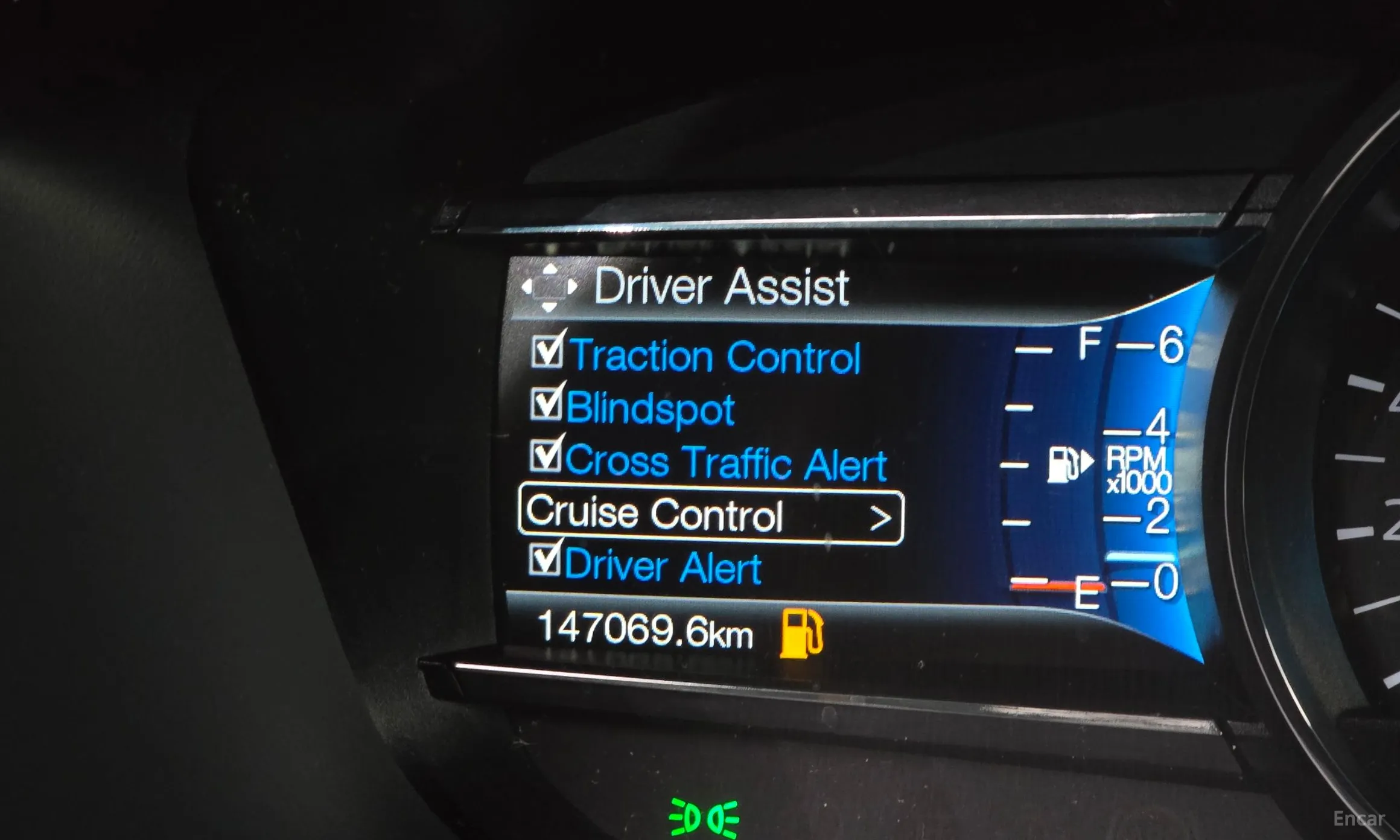Ford Explorer превью 16