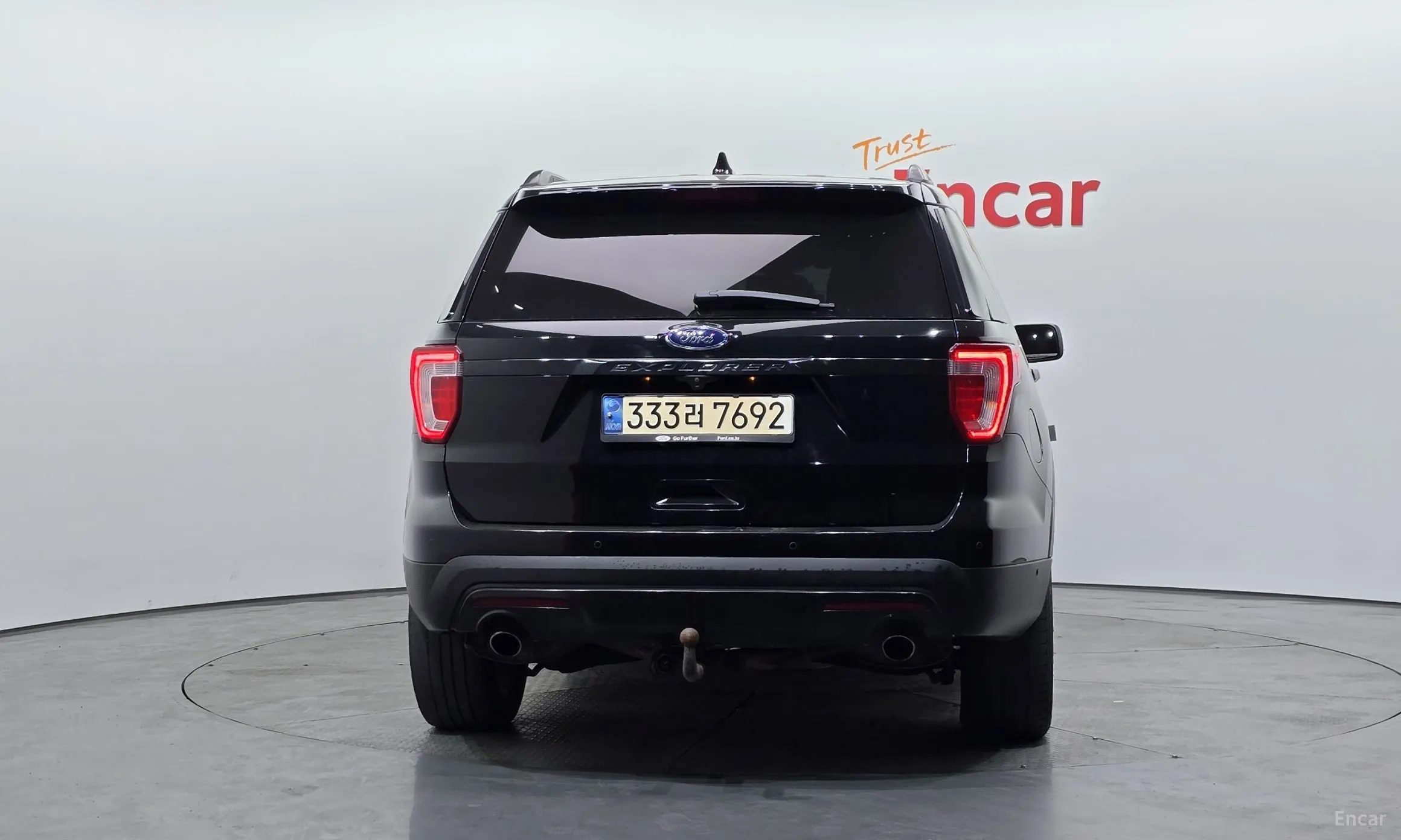 Ford Explorer превью 4