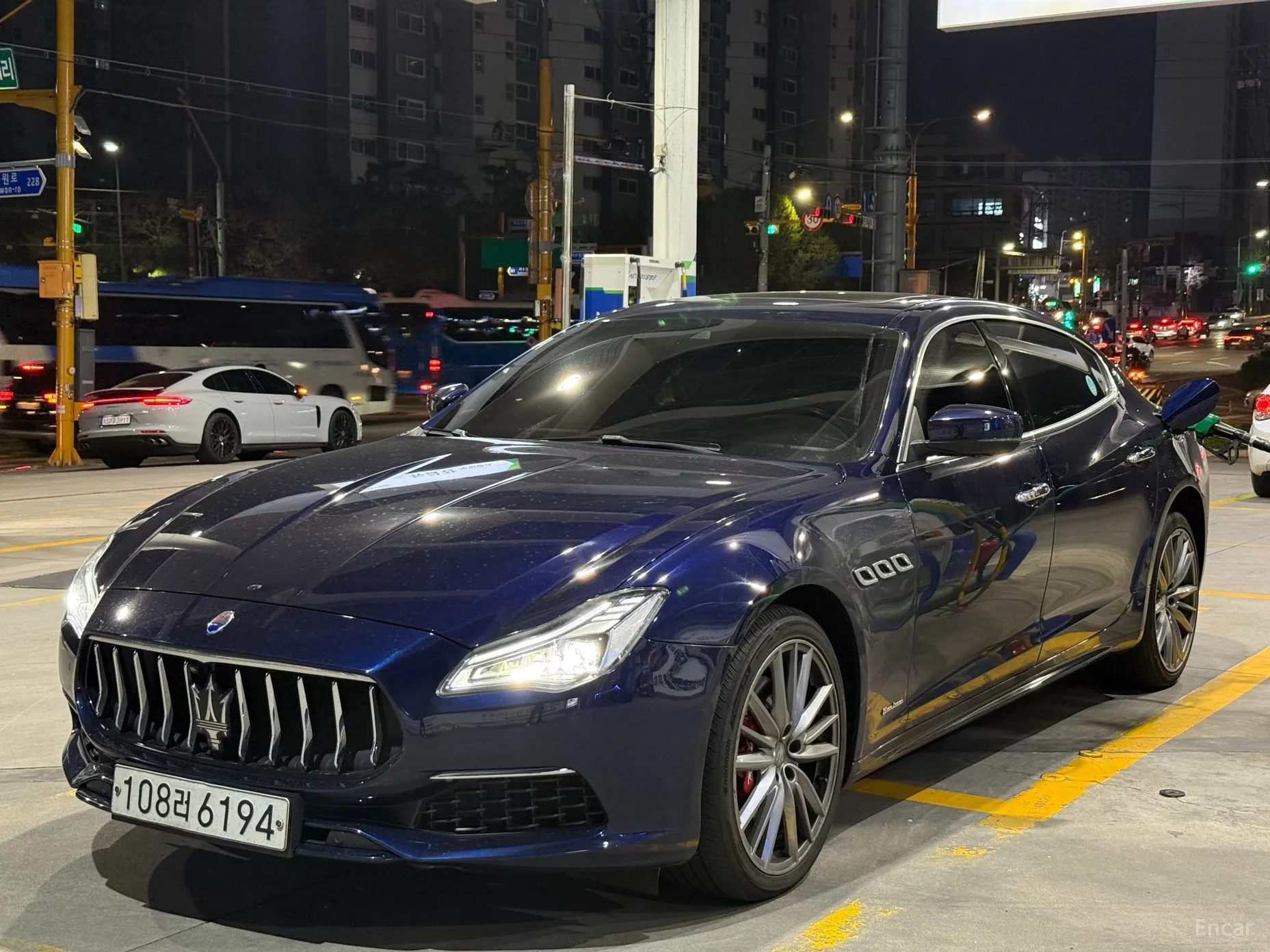Maserati Quattroporte превью 2