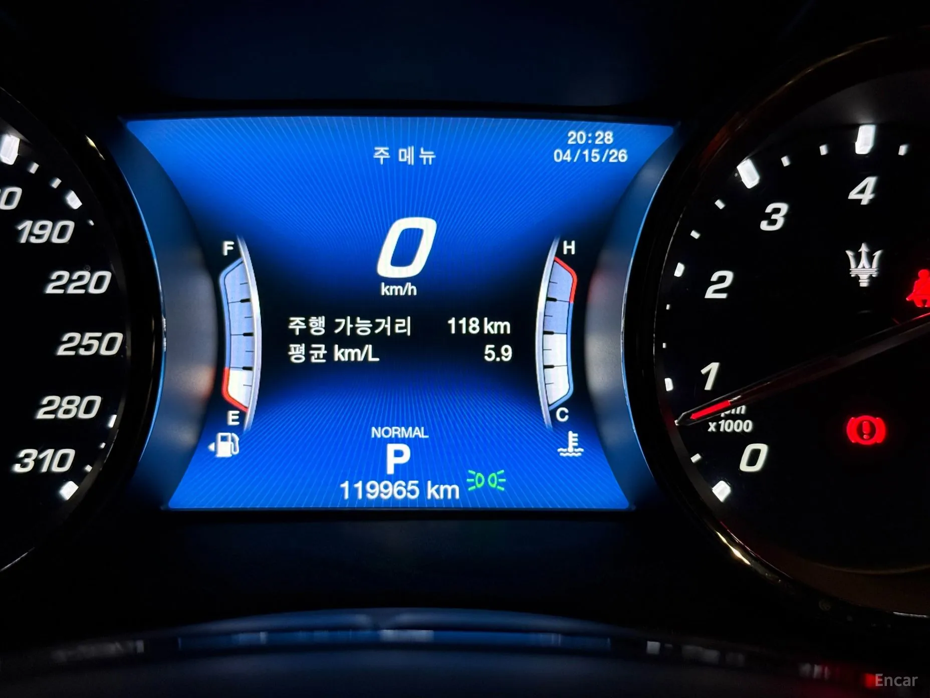 Maserati Quattroporte превью 6