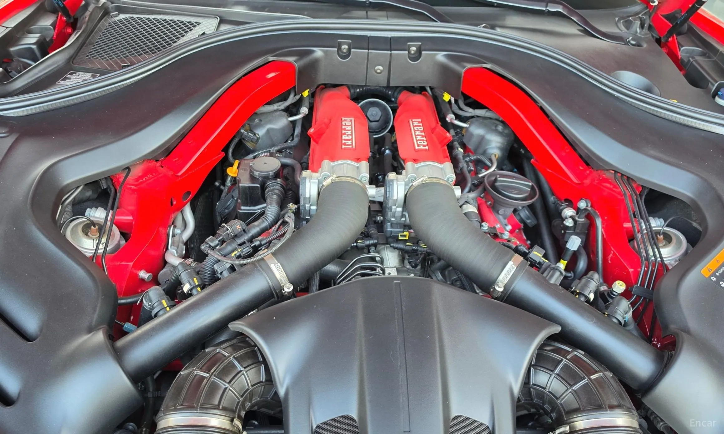 Ferrari Portofino превью 18