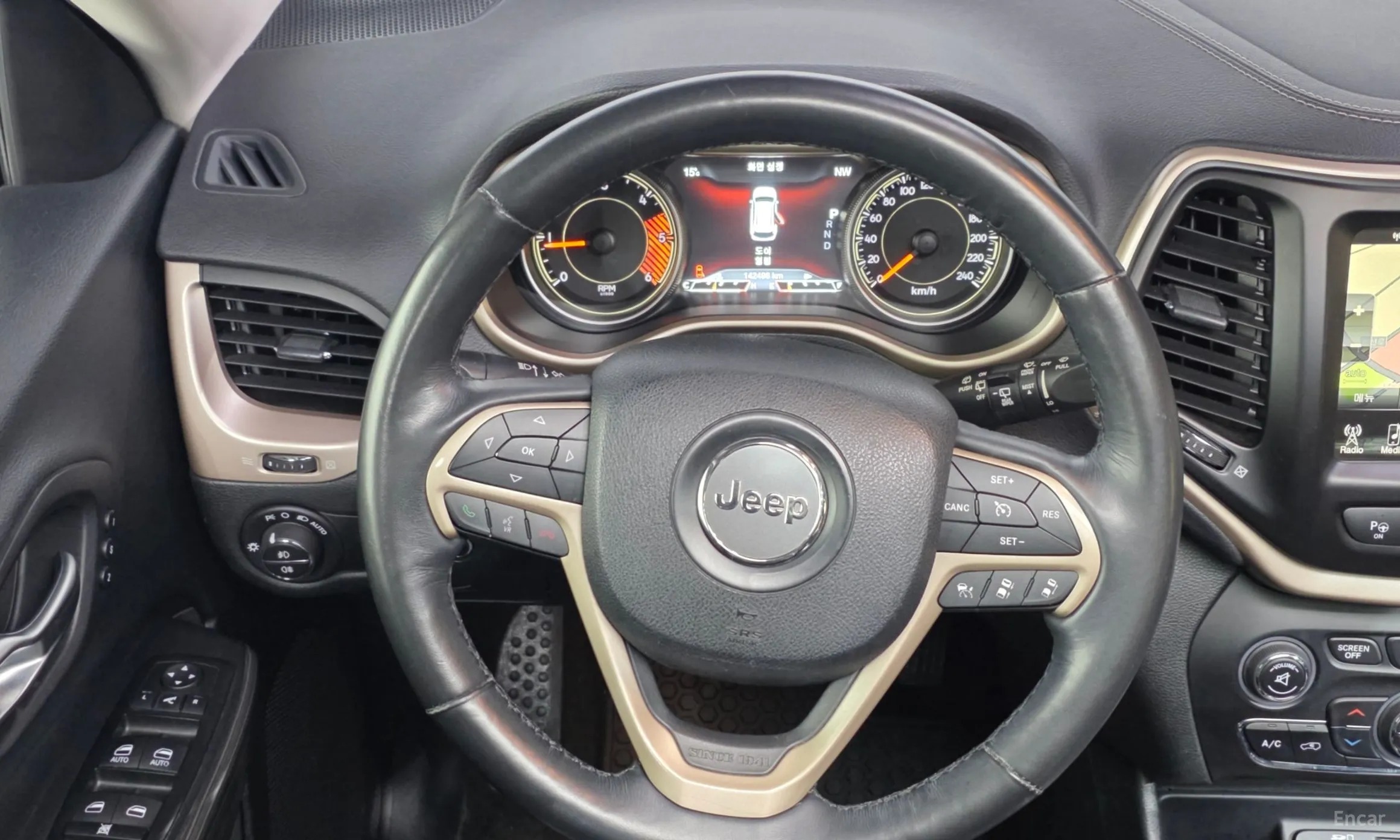 Jeep Cherokee (KL) превью 13