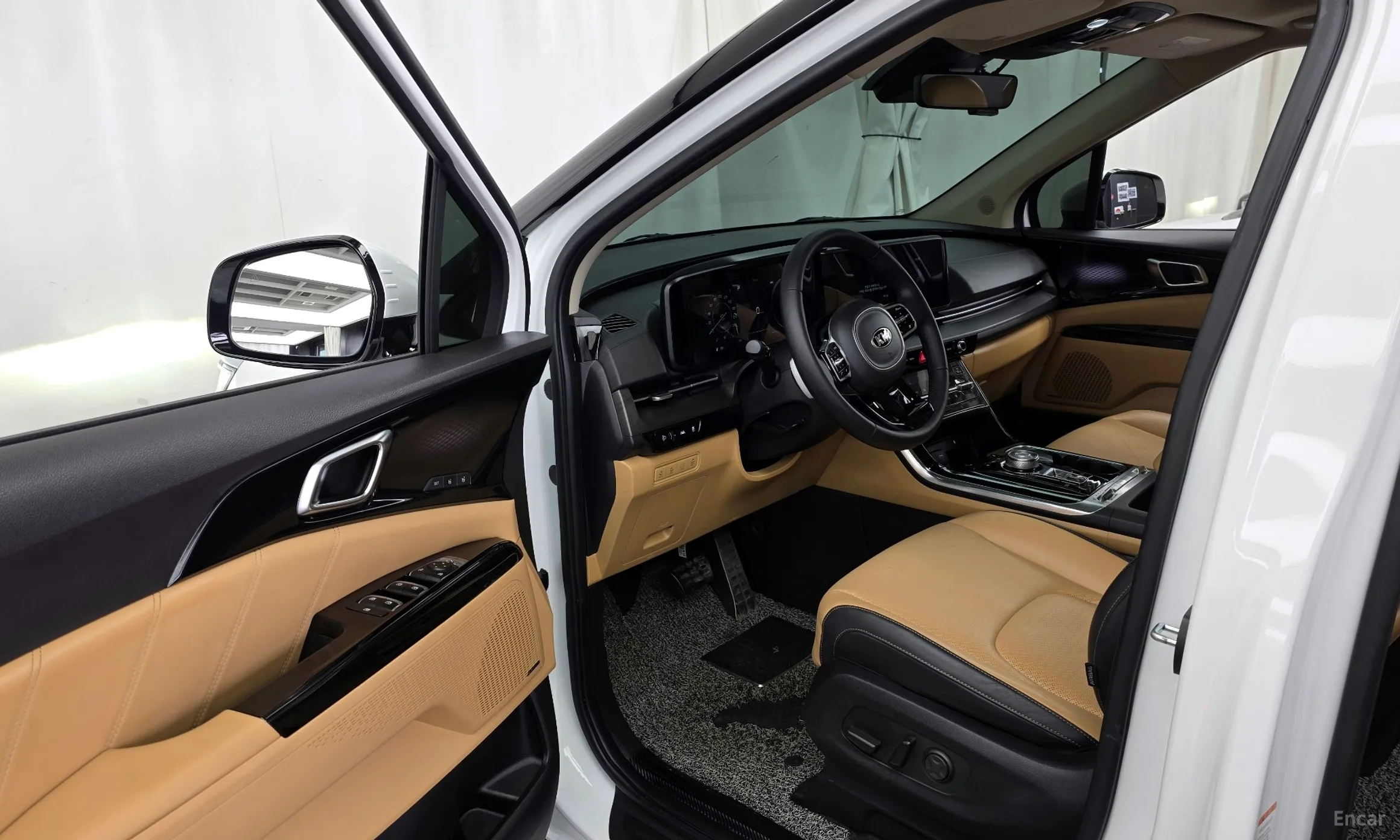 Kia Carnival Gen 4 превью 10