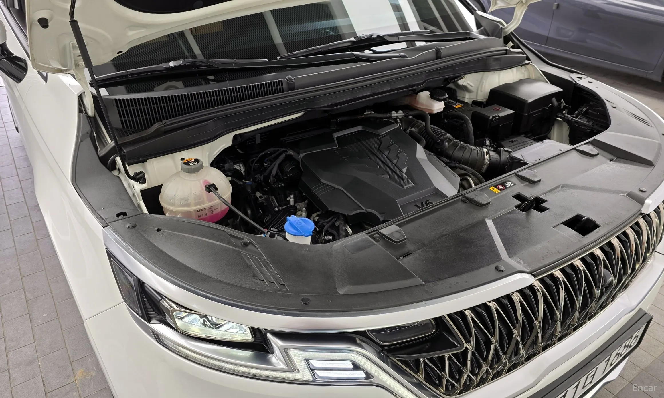 Kia Carnival Gen 4 превью 6