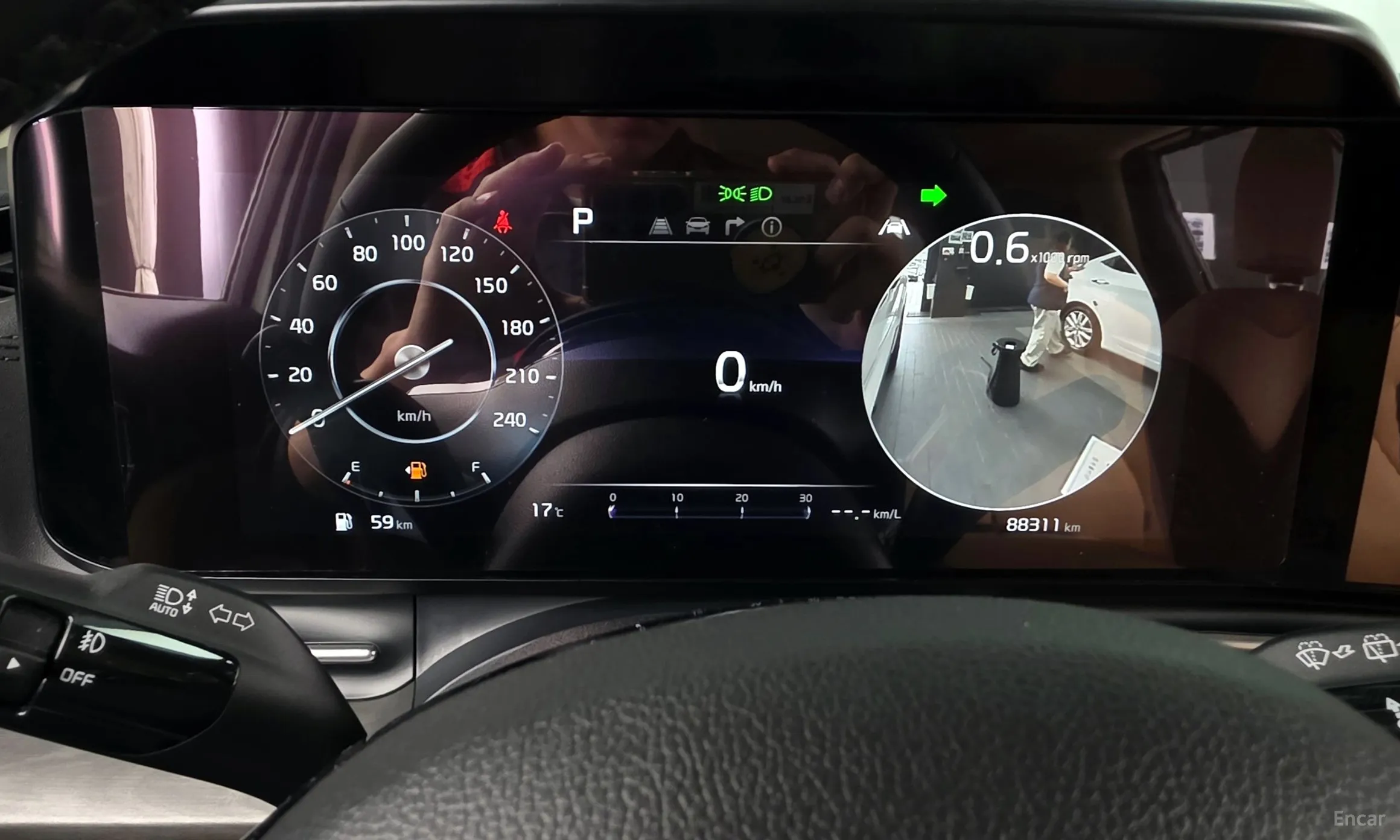 Kia Carnival Gen 4 превью 8