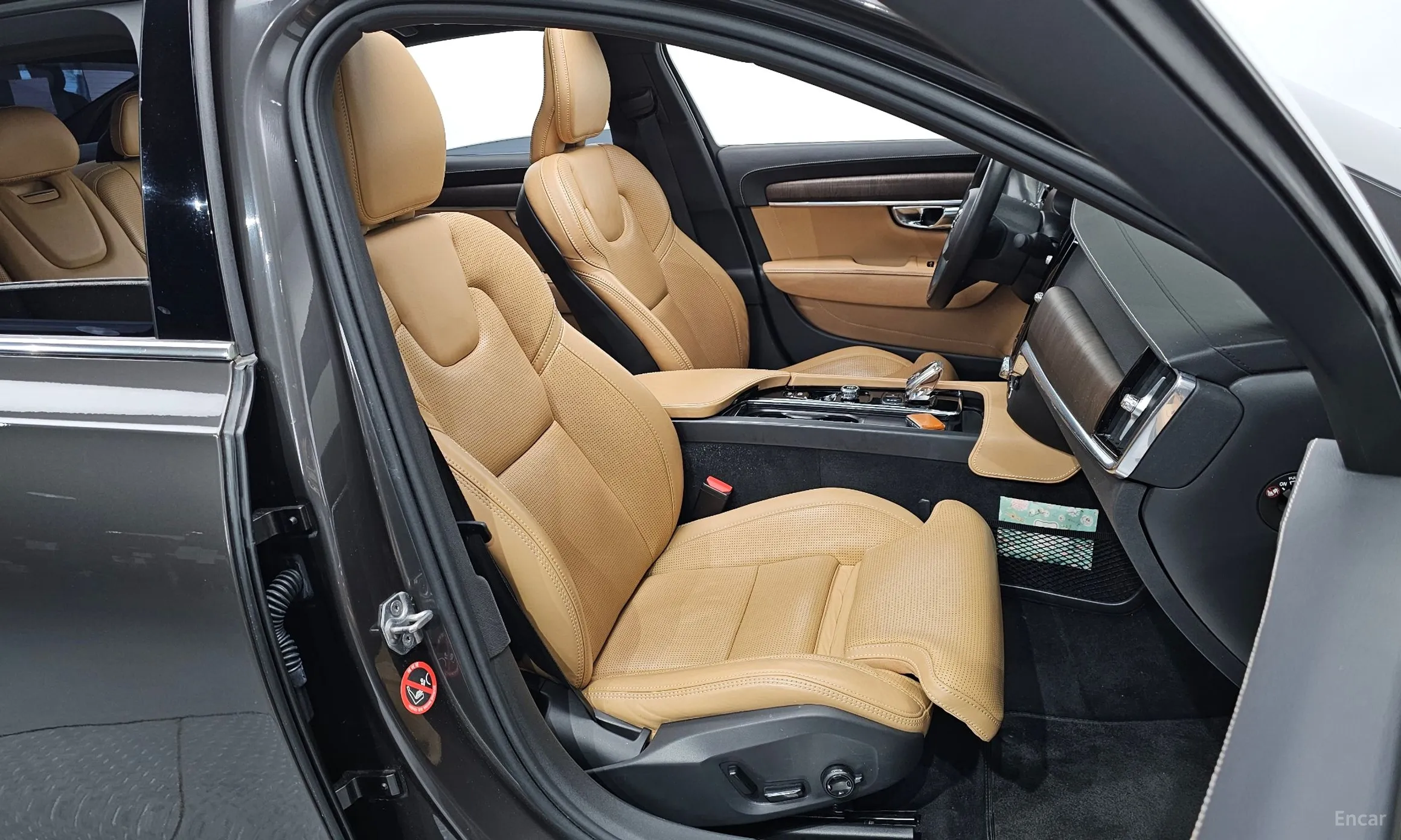Volvo S90 превью 12