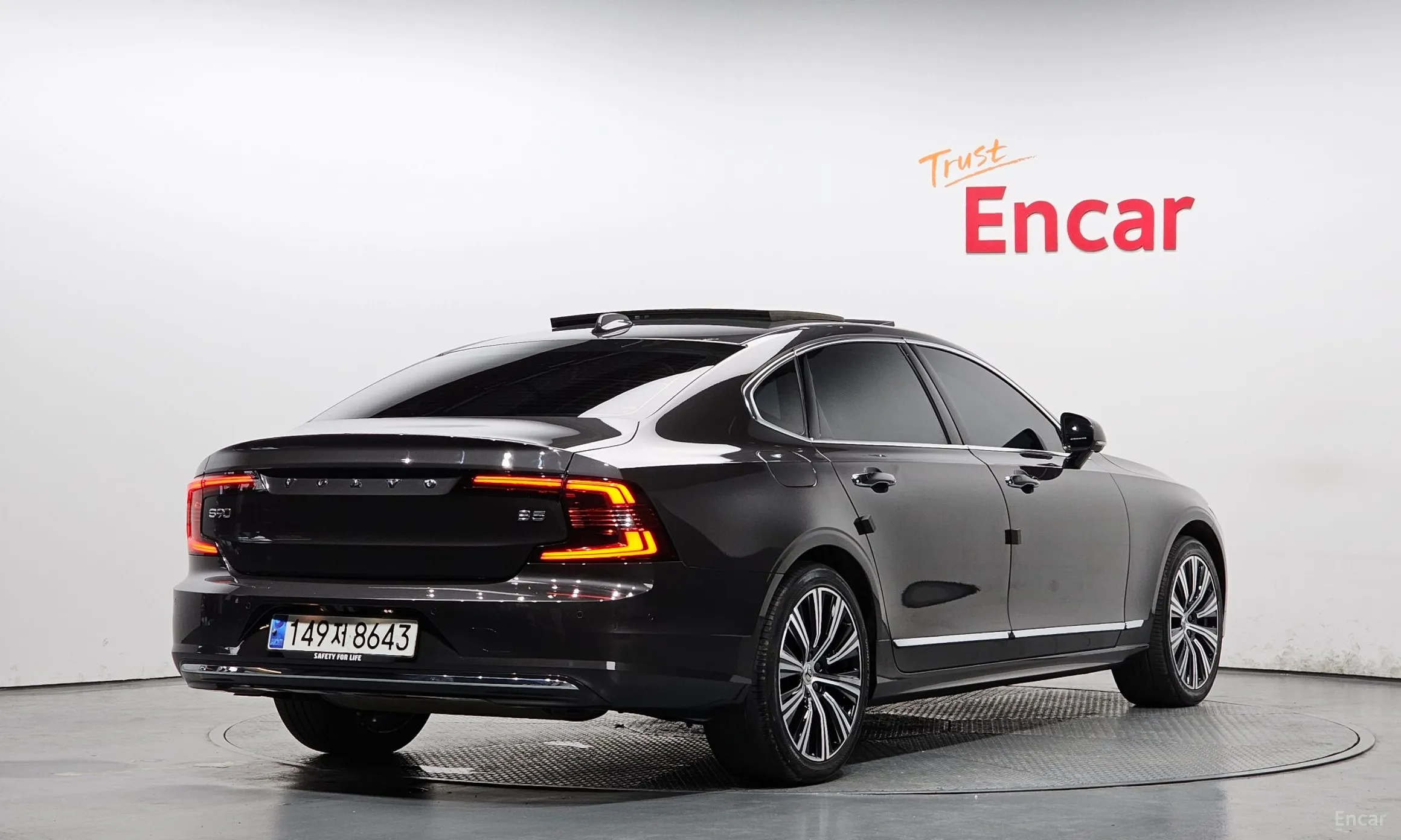 Volvo S90
