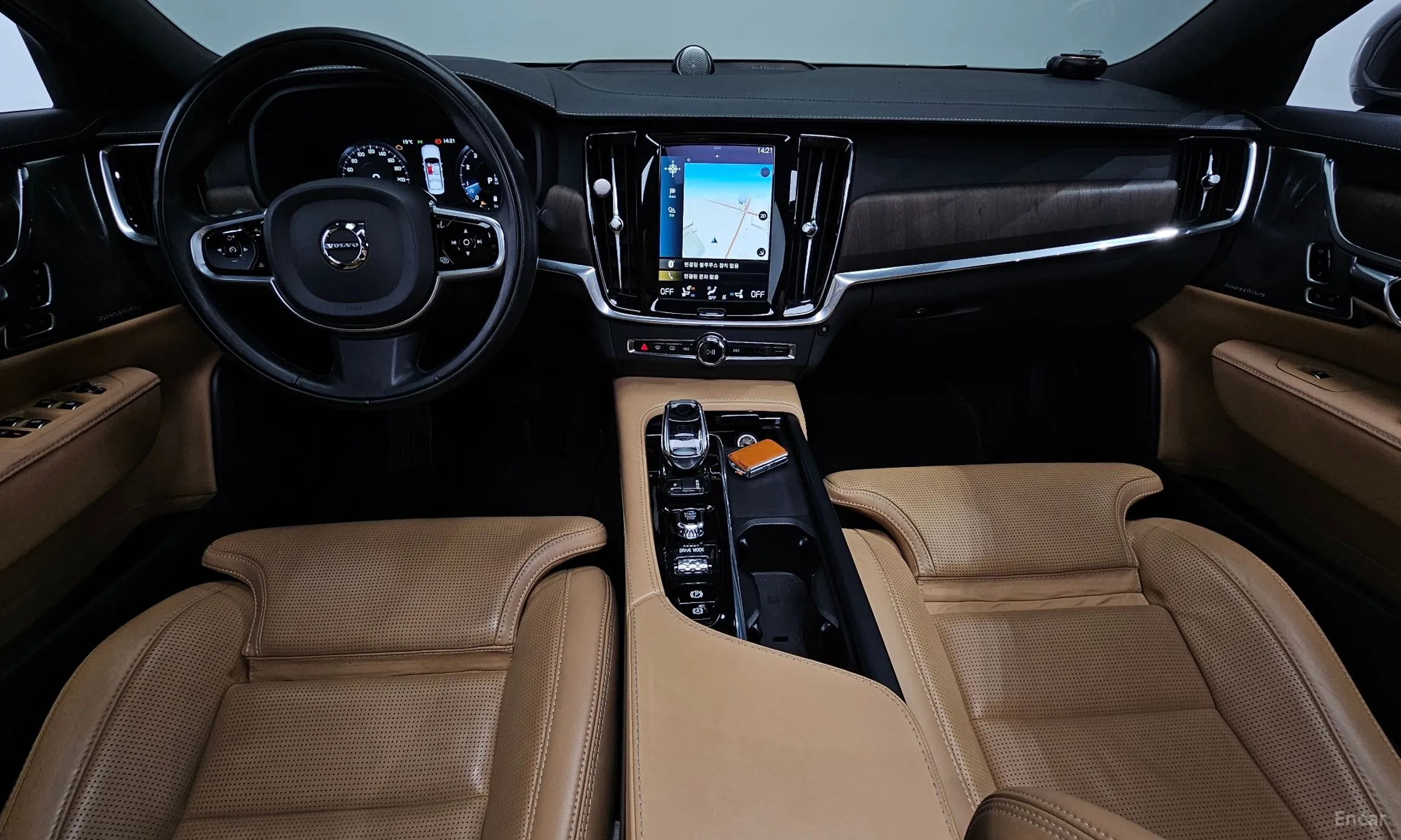 Volvo S90 превью 7
