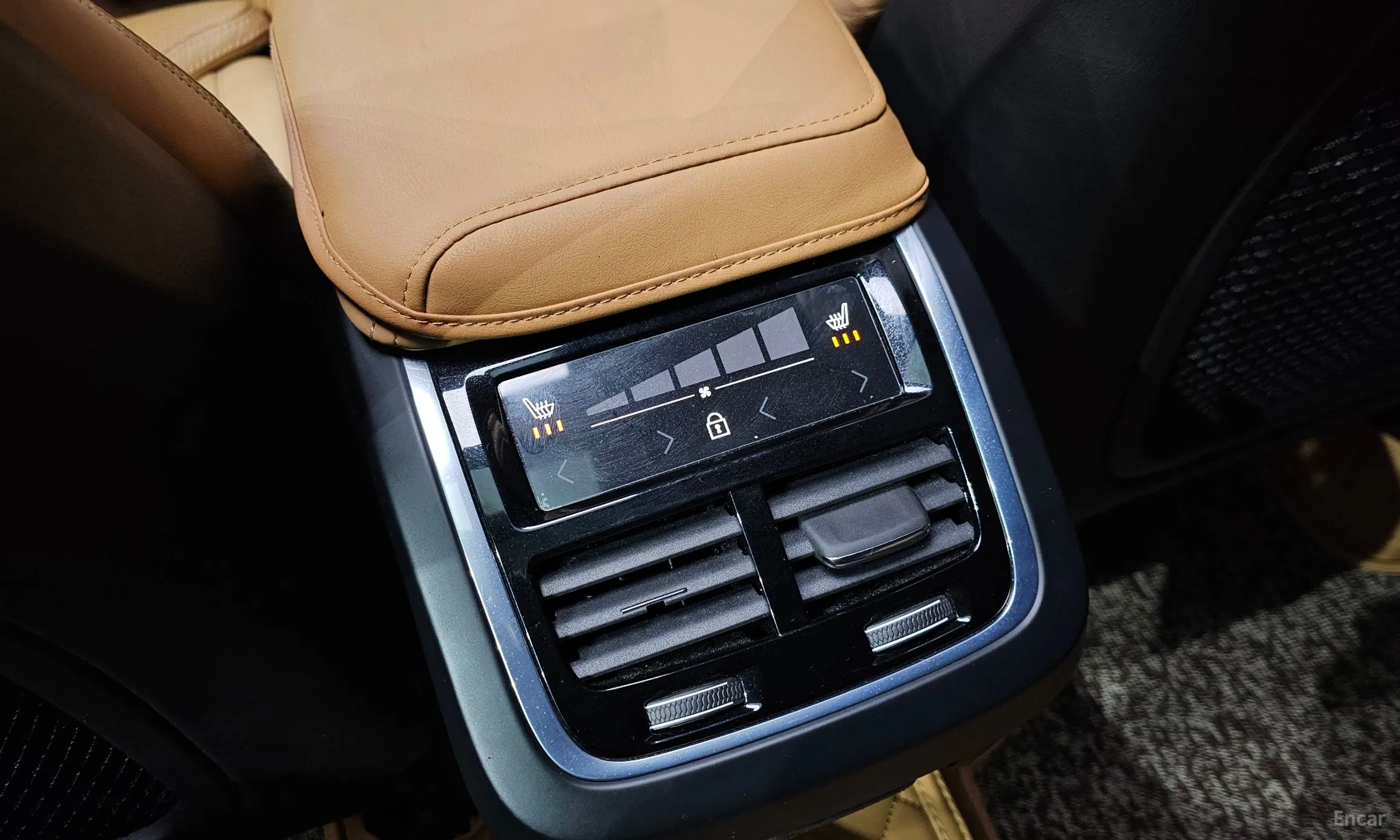 Volvo XC60 Gen 2 превью 17