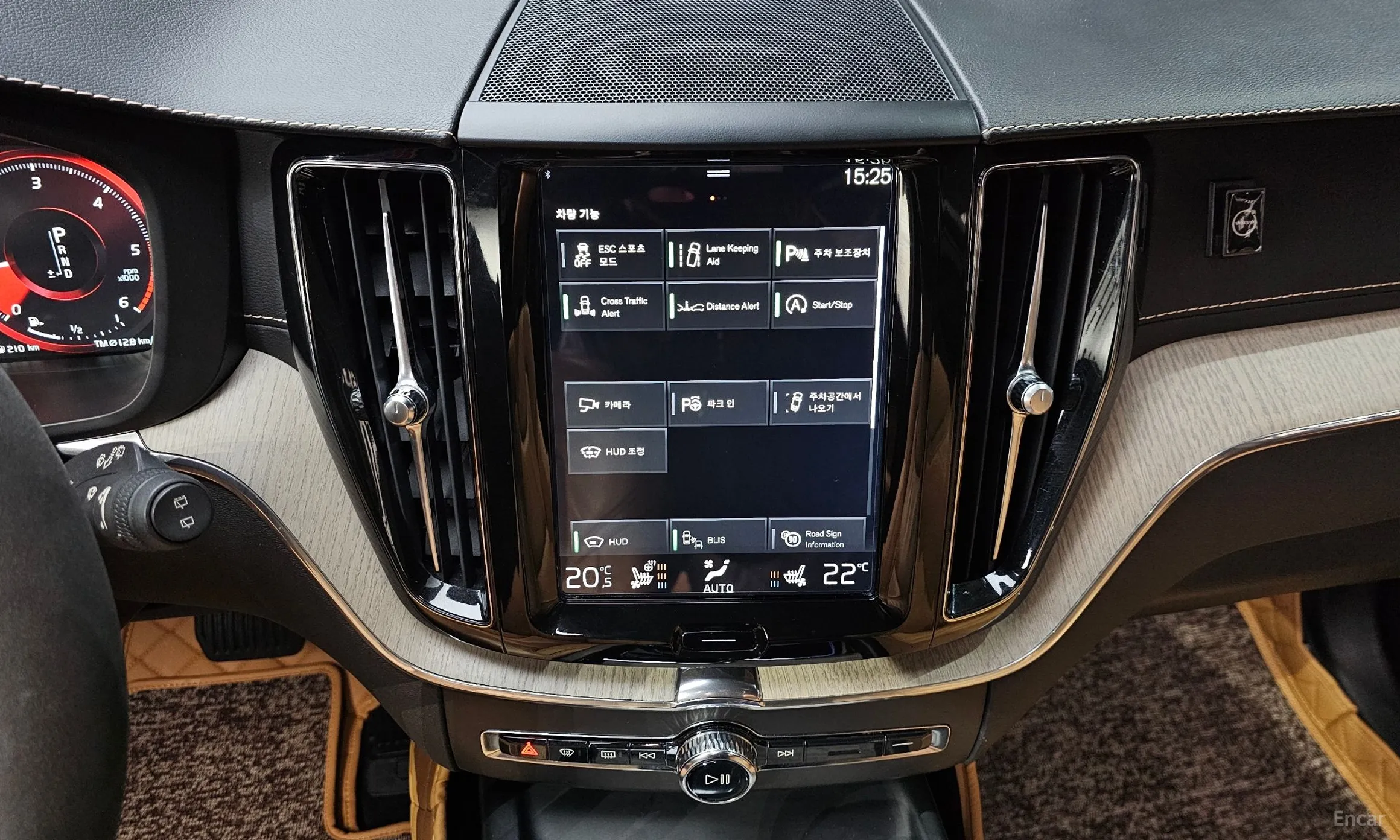 Volvo XC60 Gen 2 превью 18