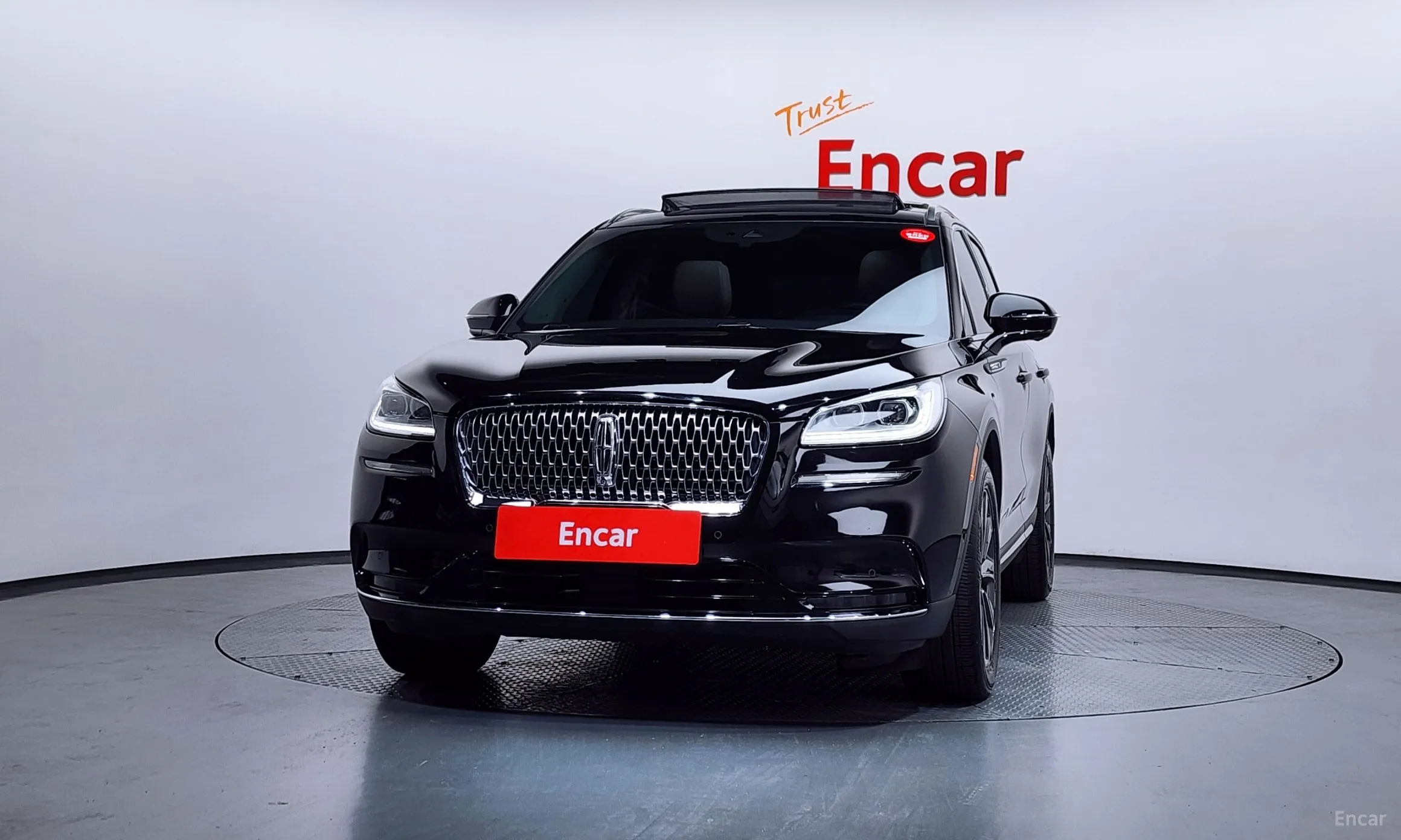 Lincoln Corsair превью 3