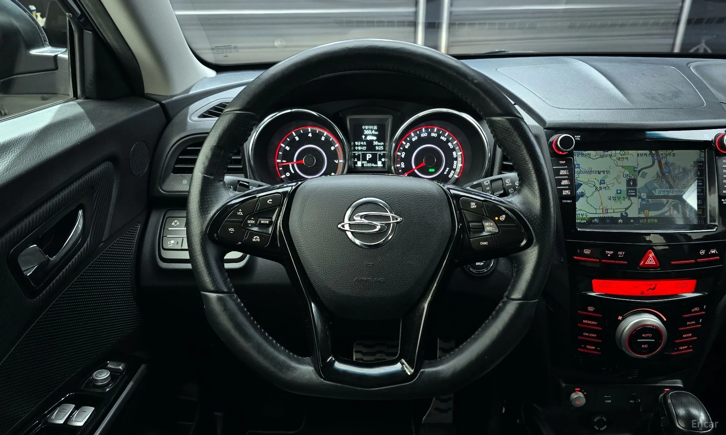 KG Mobility (SsangYong) Tivoli Air превью 13