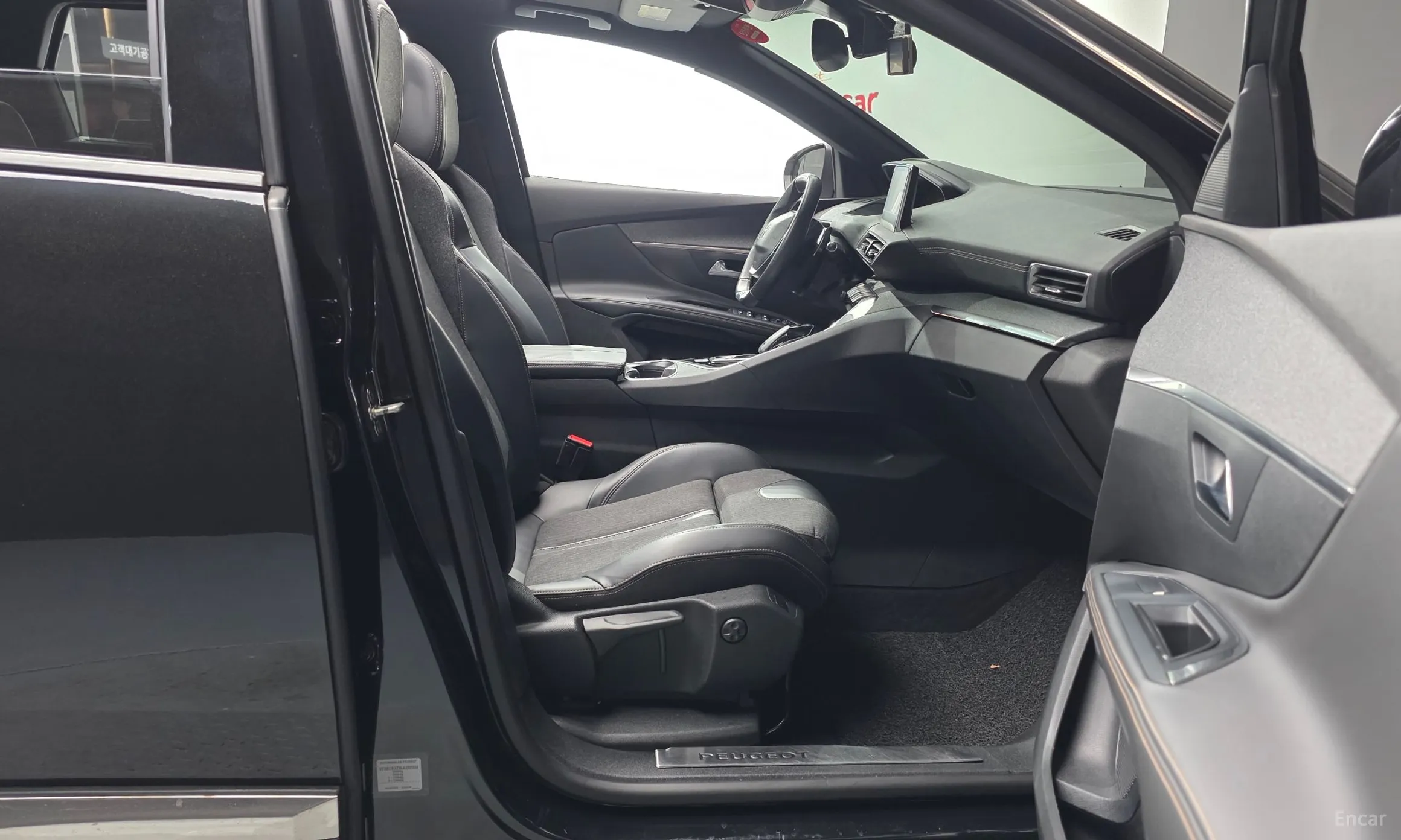 Peugeot 5008 2nd generation превью 11