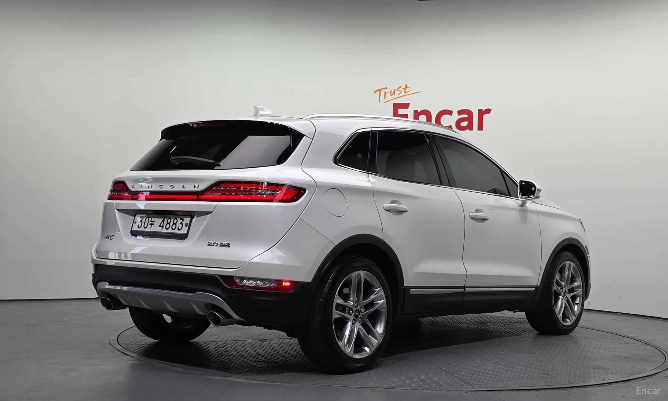 Lincoln MKC превью 2