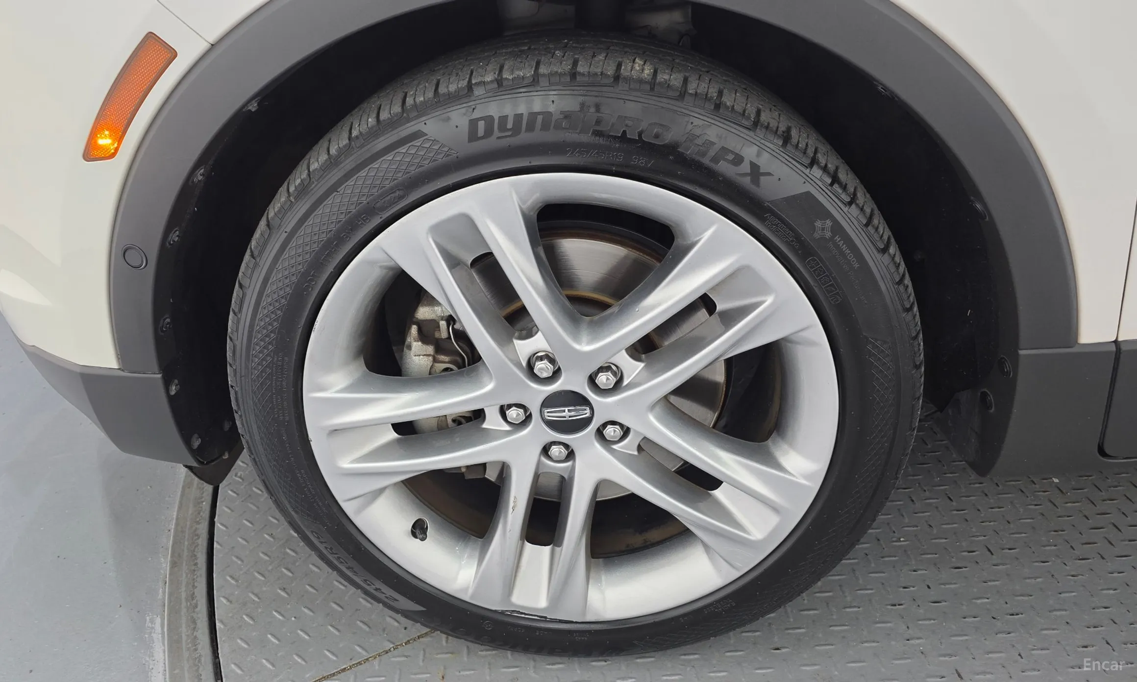 Lincoln MKC превью 5