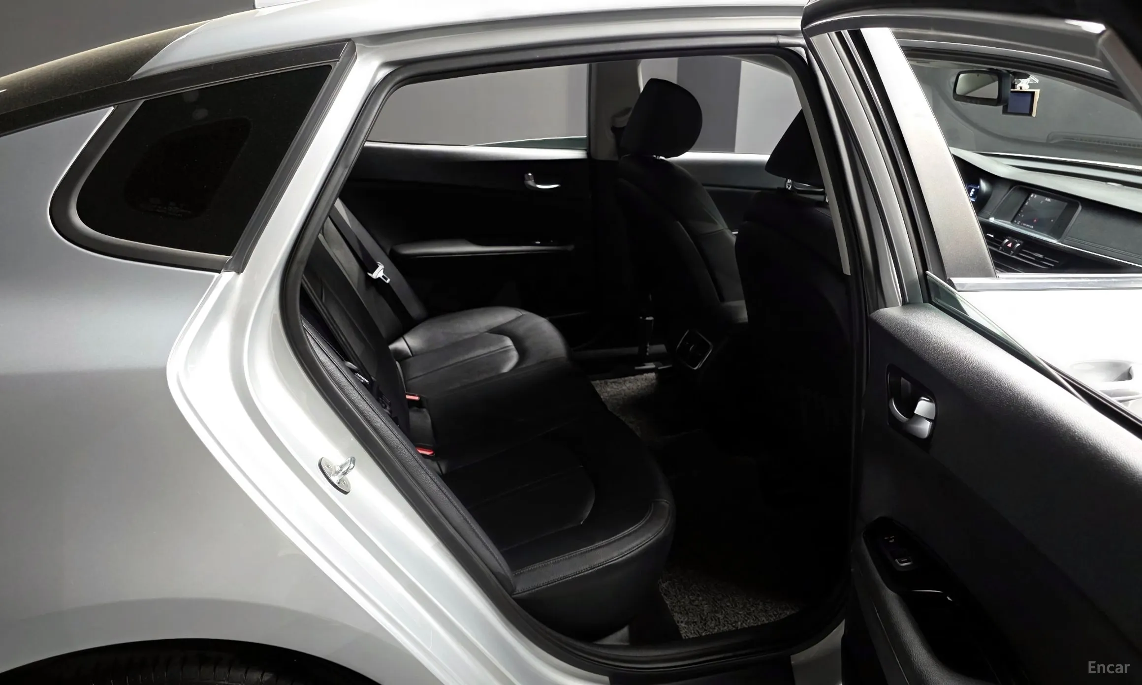 Kia K5 Hybrid 2nd Generation превью 11