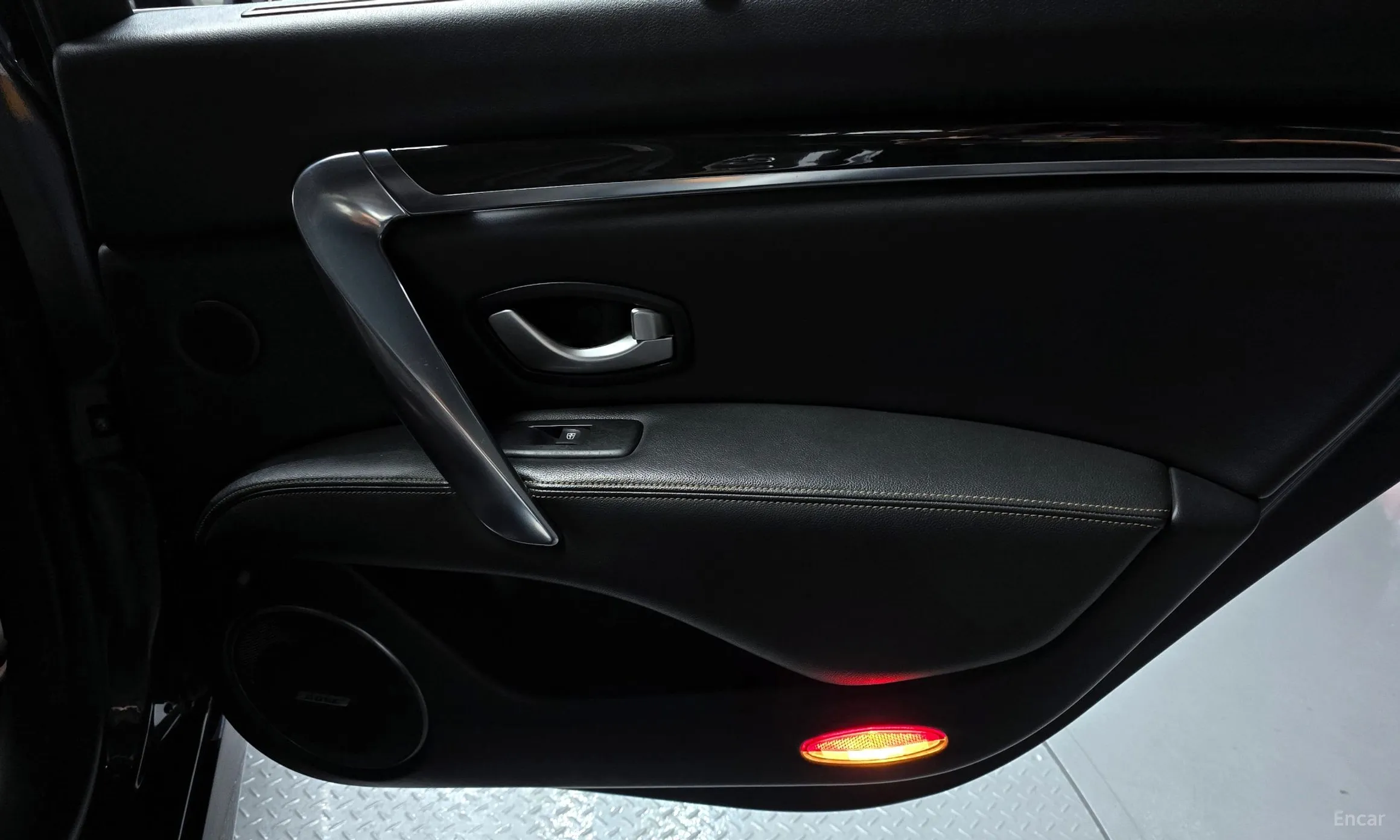 Renault Korea (Samsung) SM7 превью 18