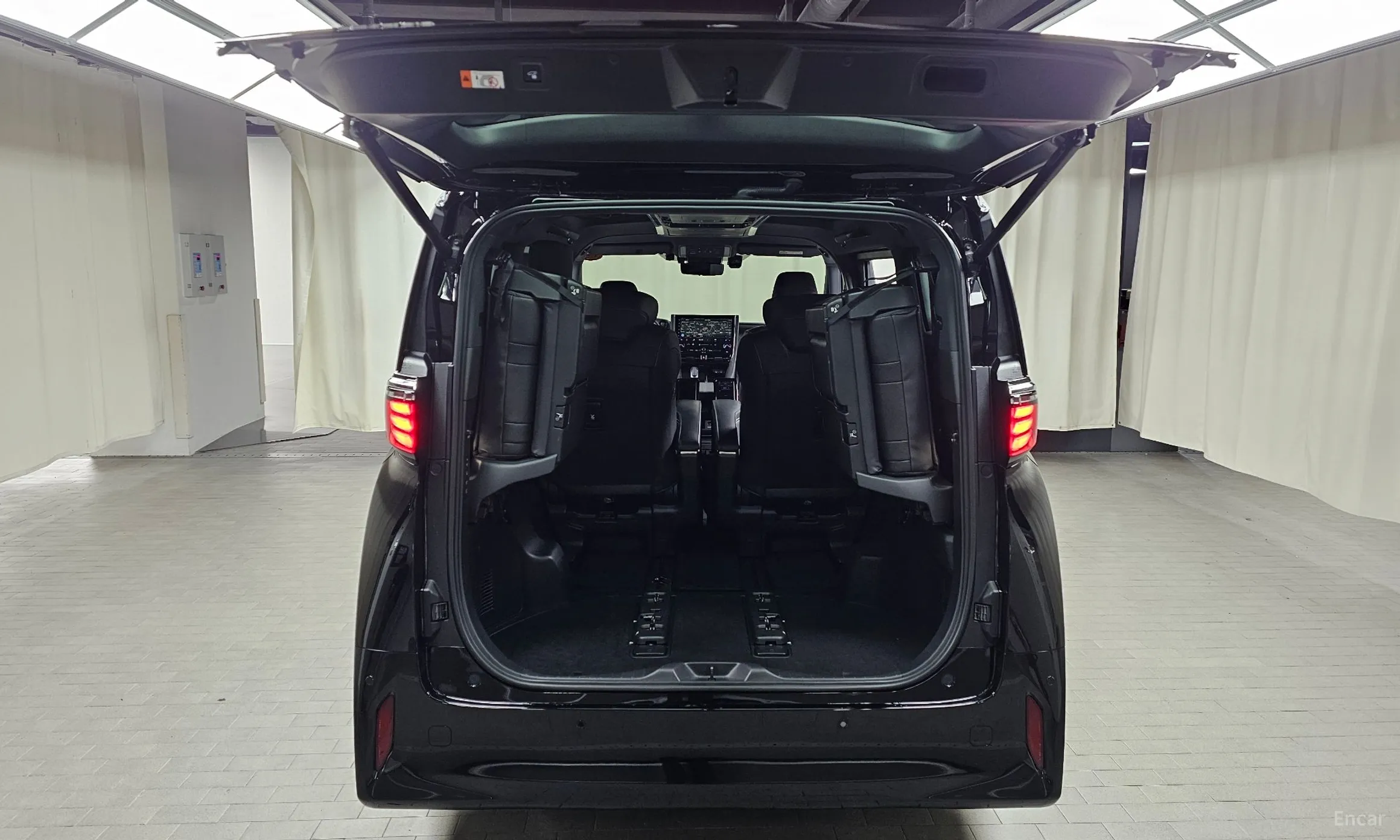 Toyota Alphard 4th Generation превью 20