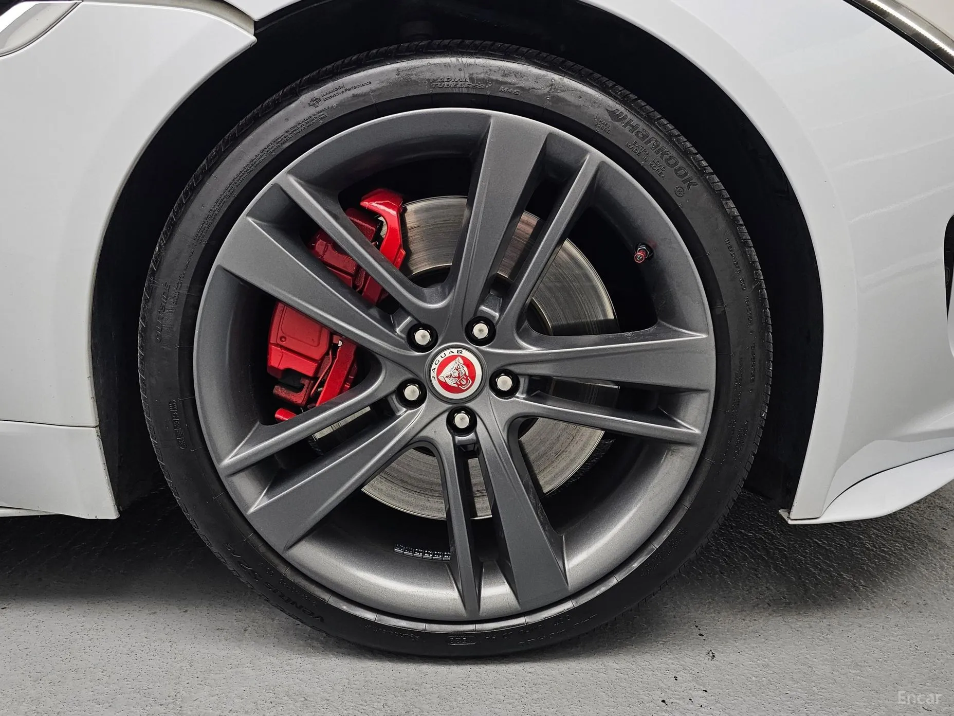 Jaguar F-TYPE превью 6