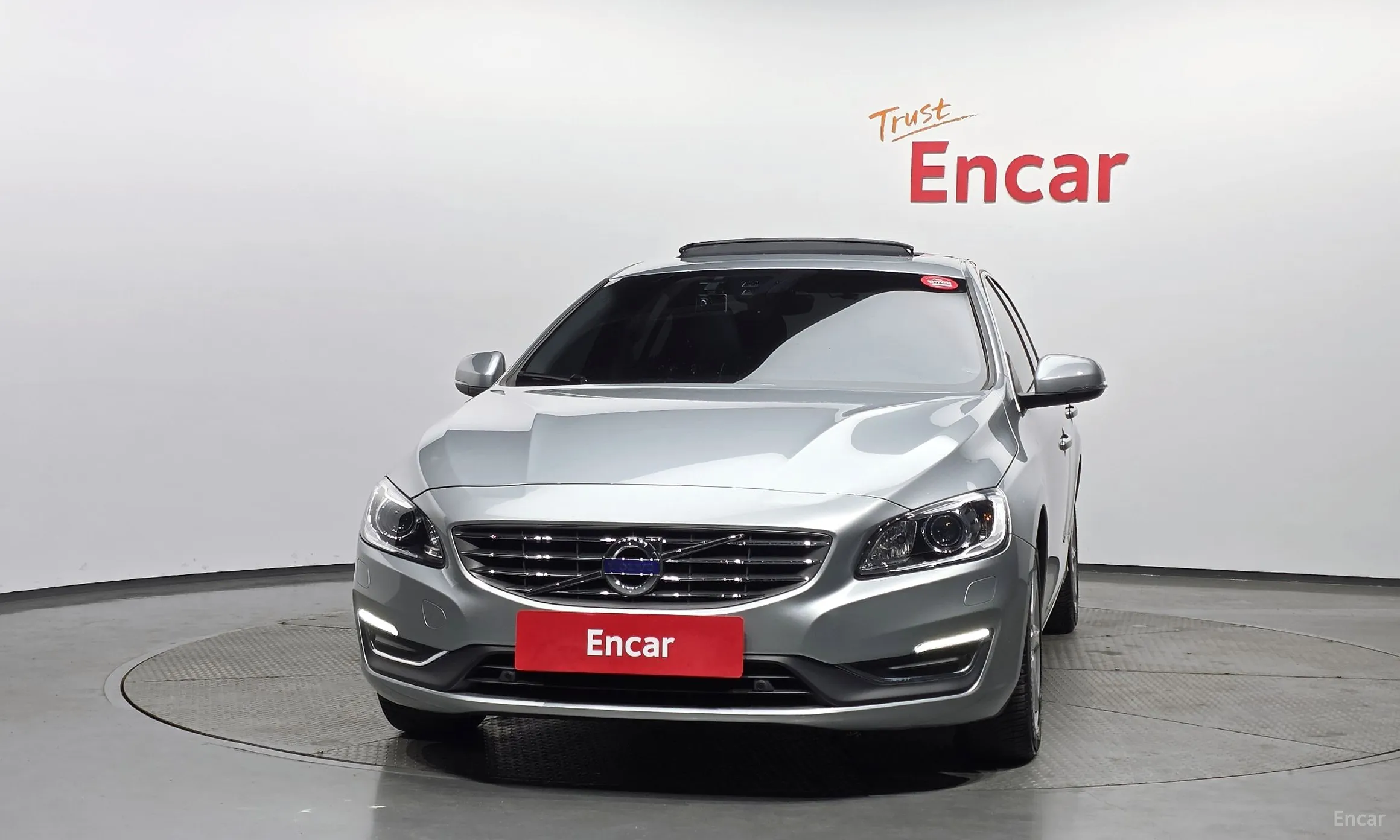 Volvo S60 превью 3