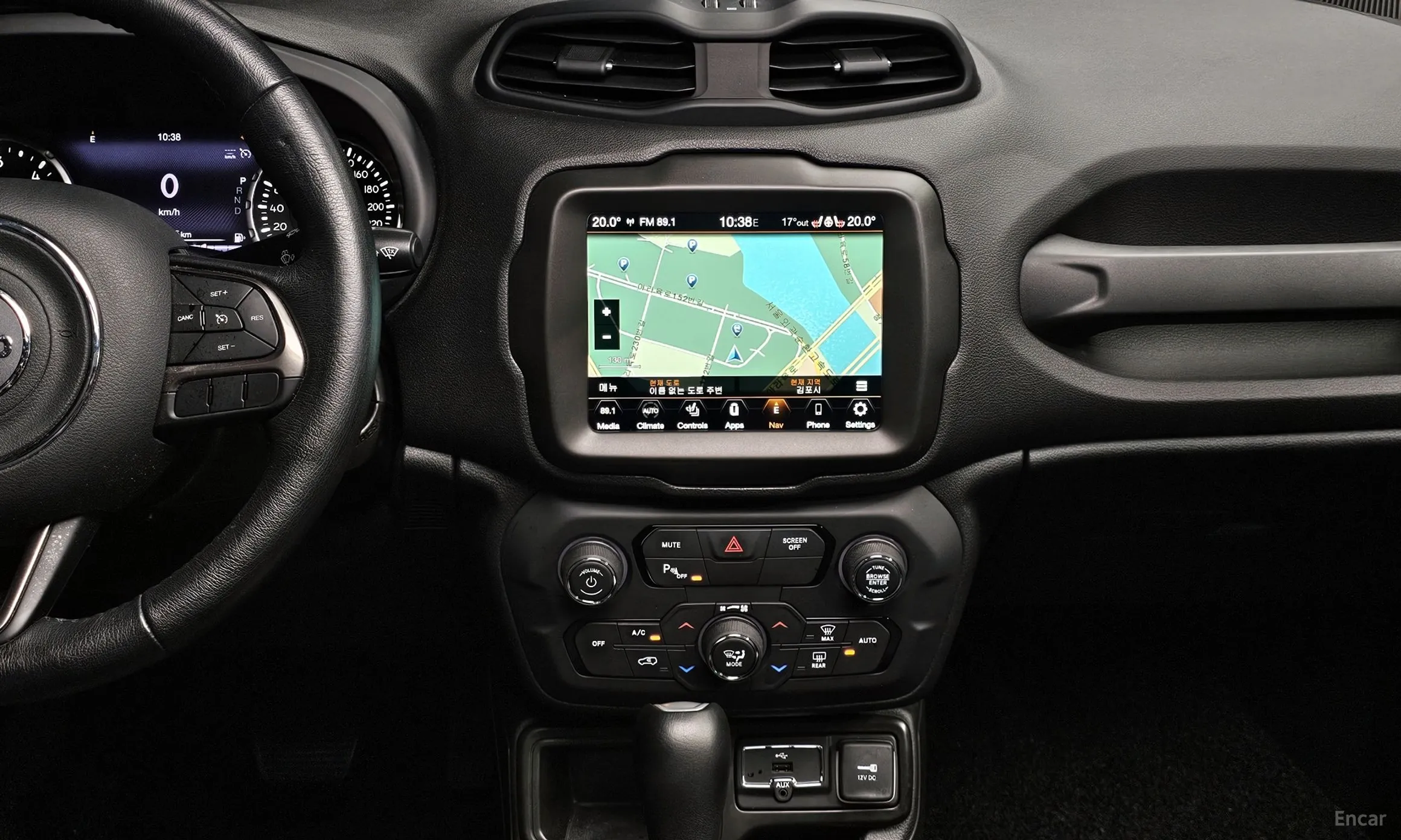 Jeep Renegade превью 17