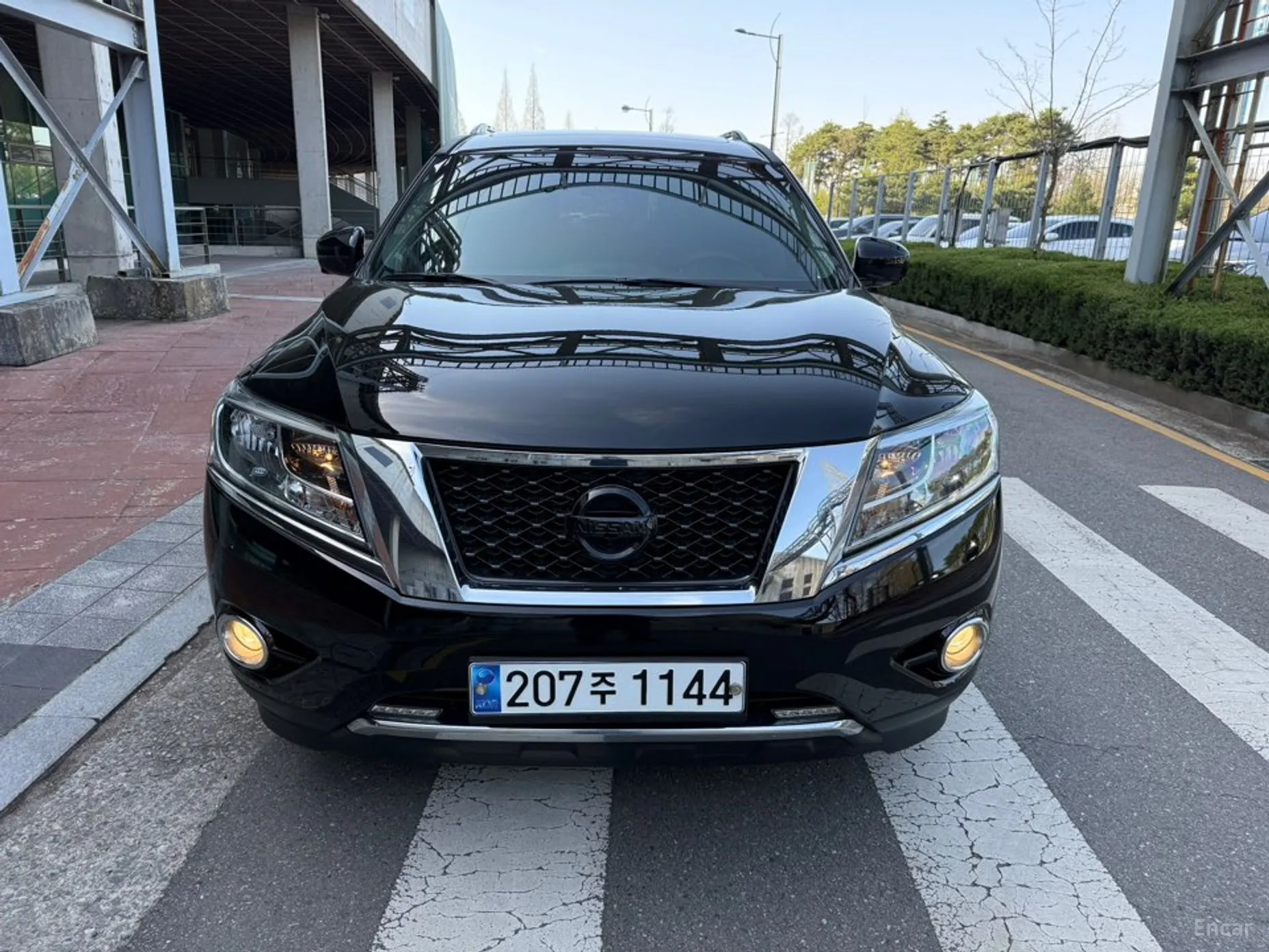Nissan Pathfinder Gen 4