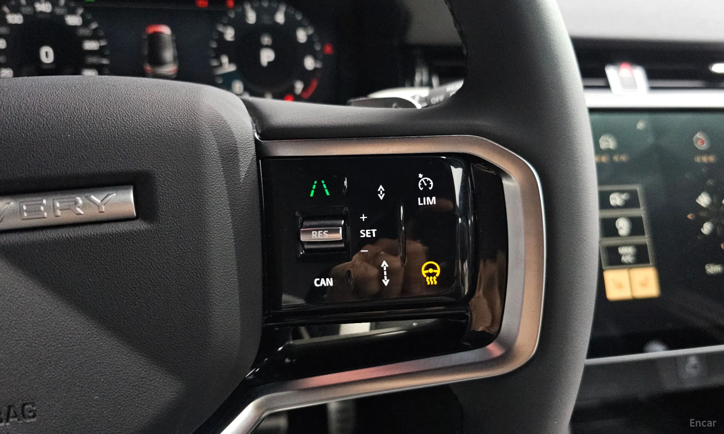 Land Rover Discovery Sports превью 17
