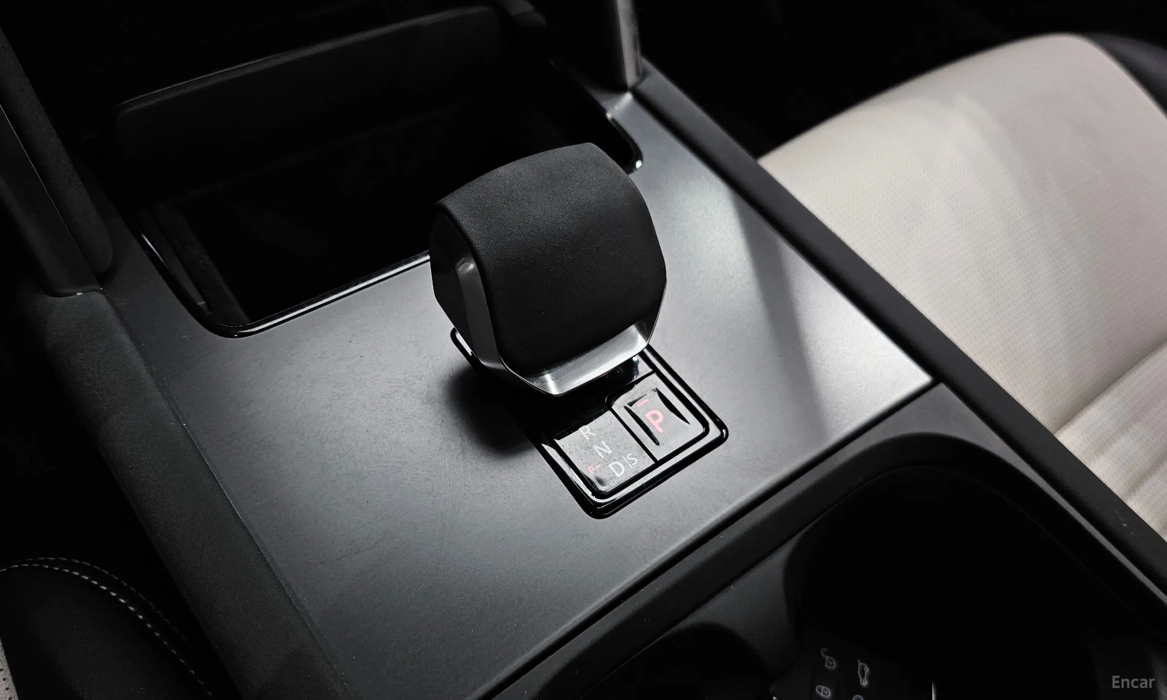 Land Rover Discovery Sports превью 9