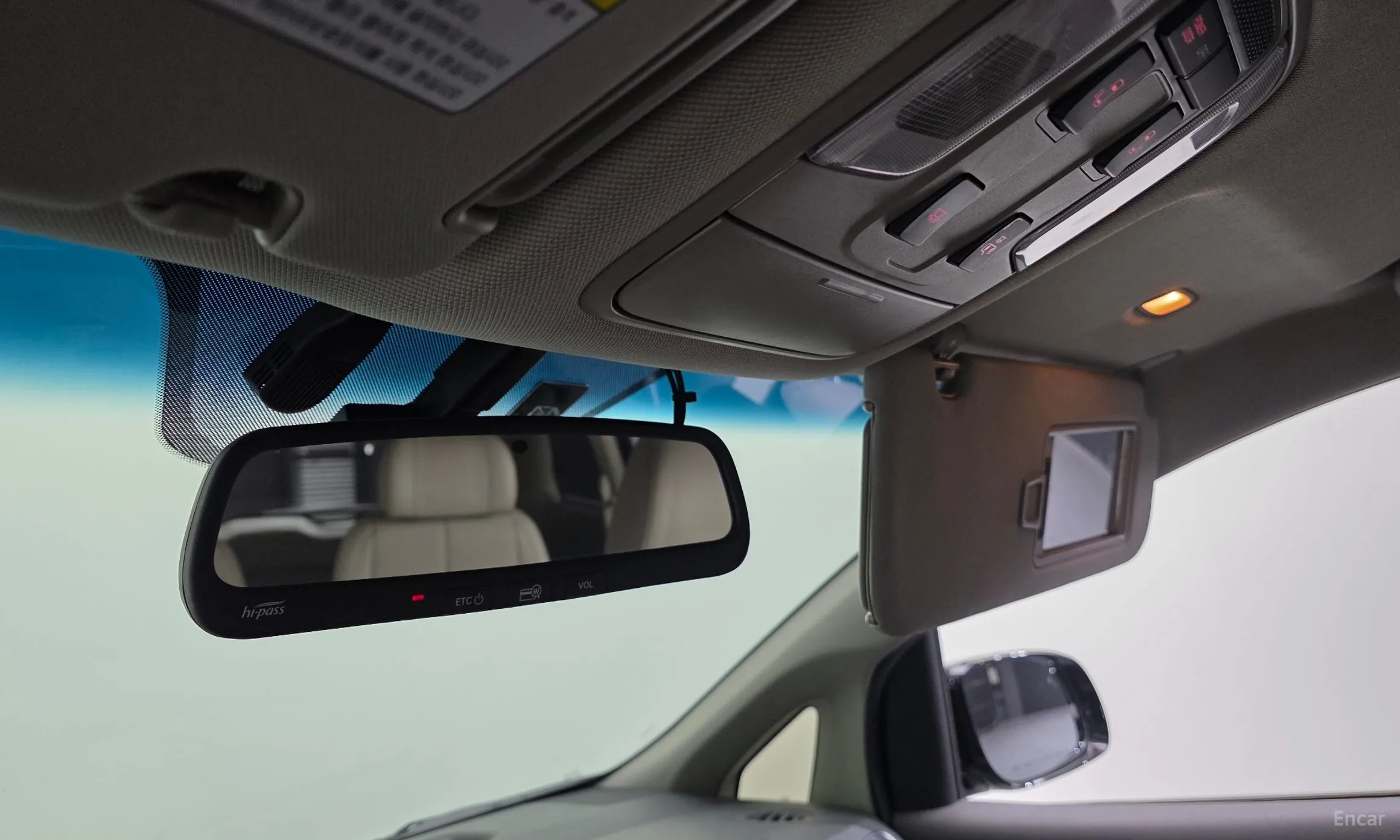 Kia Carnival превью 15