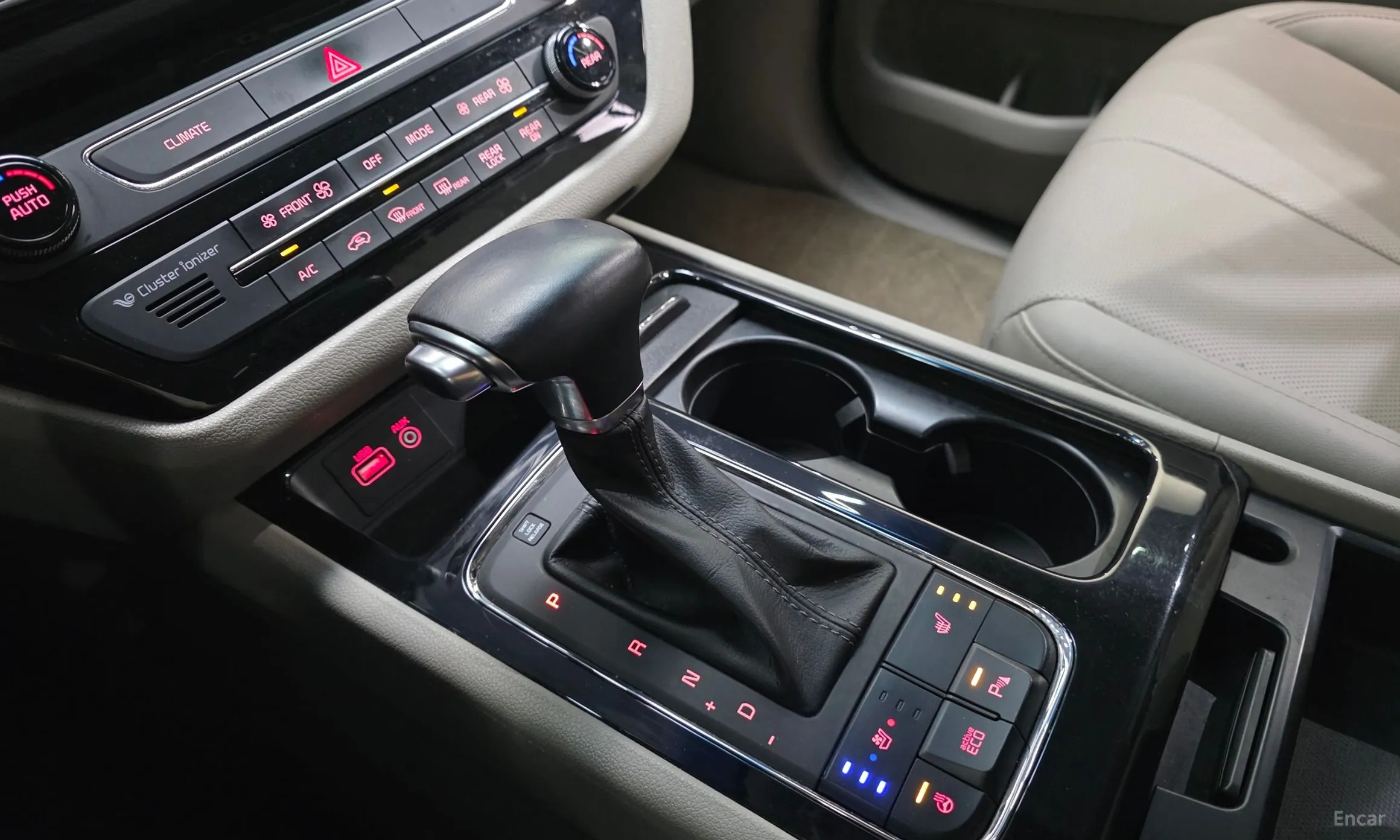 Kia Carnival превью 9