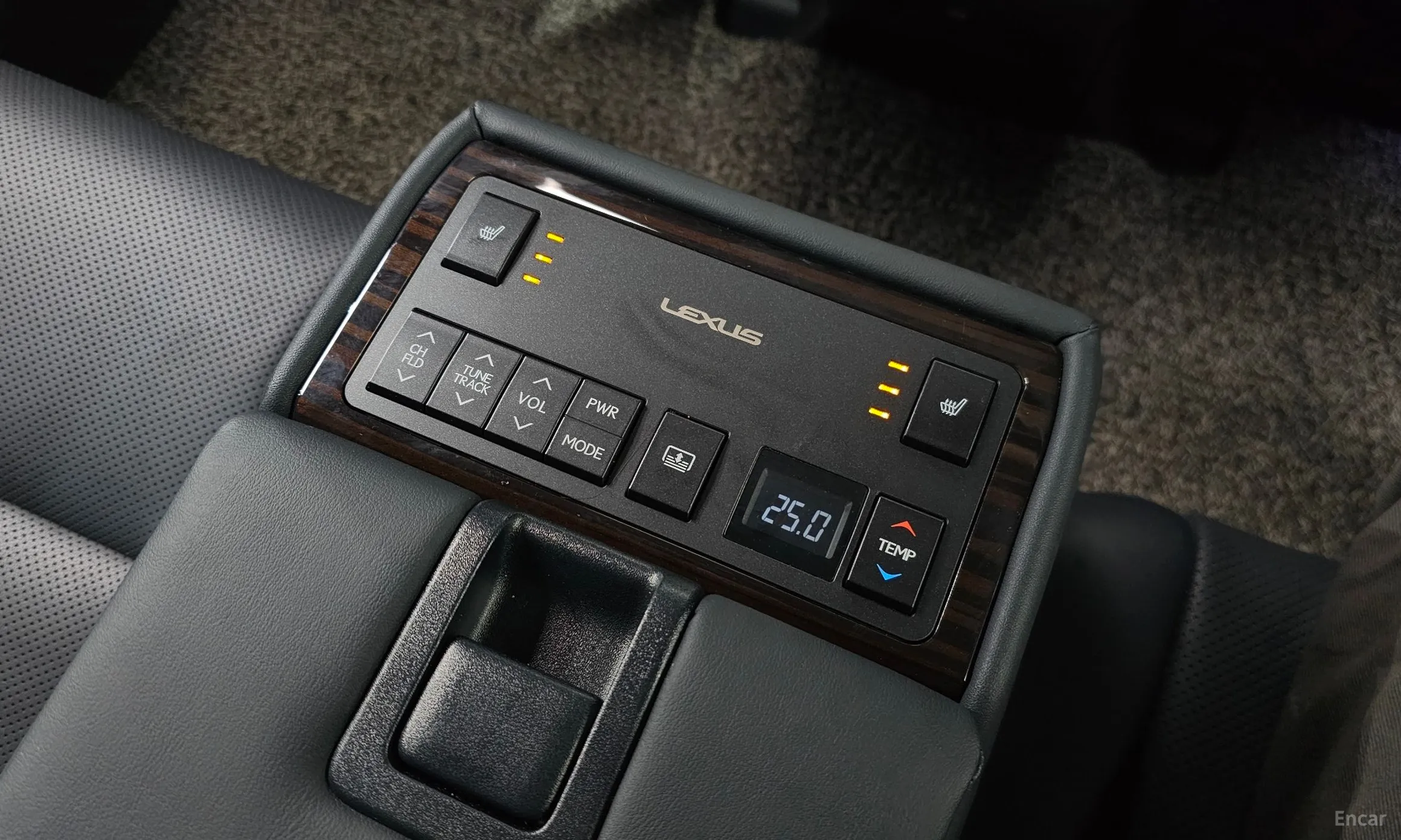 Lexus New ES300h превью 15