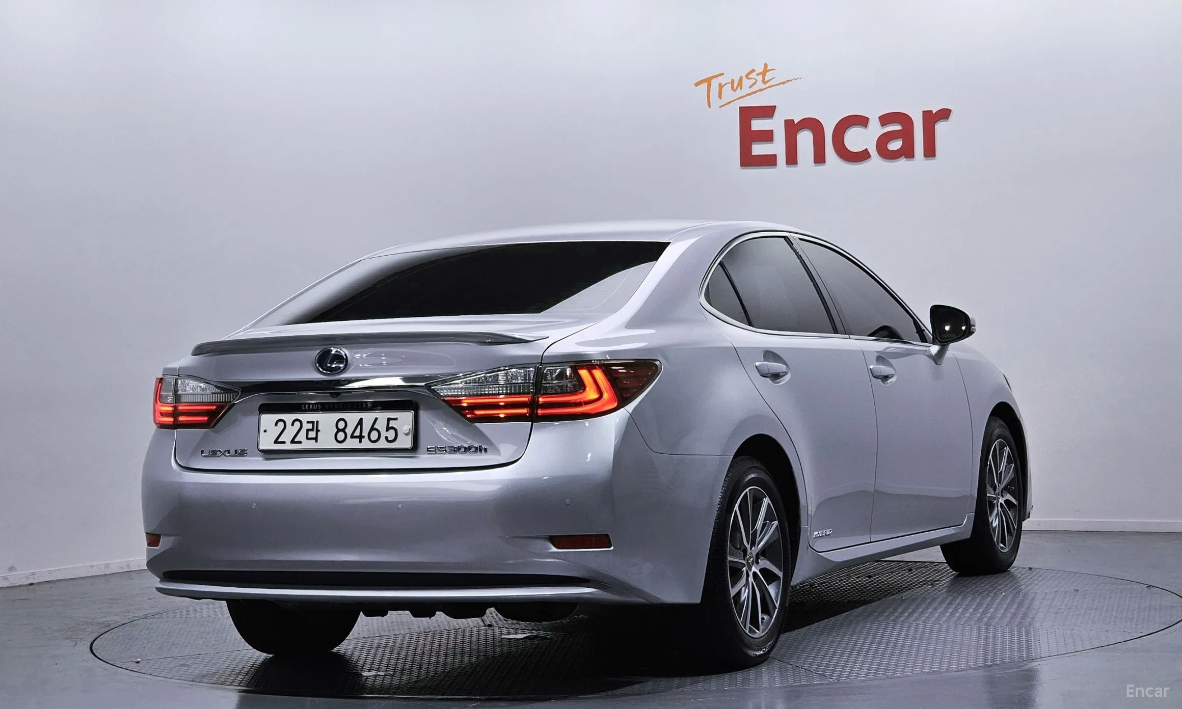 Lexus New ES300h превью 2