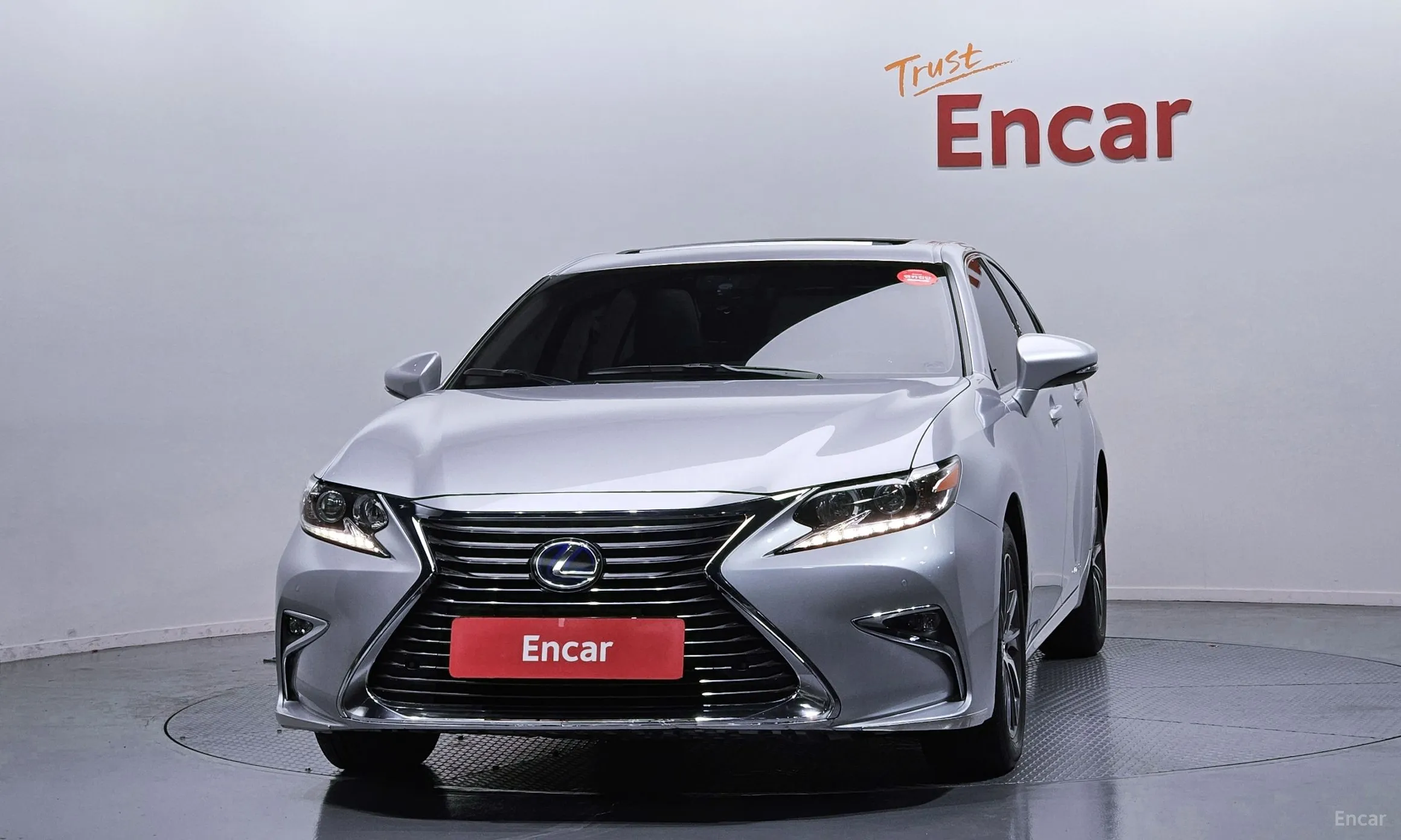 Lexus New ES300h превью 3