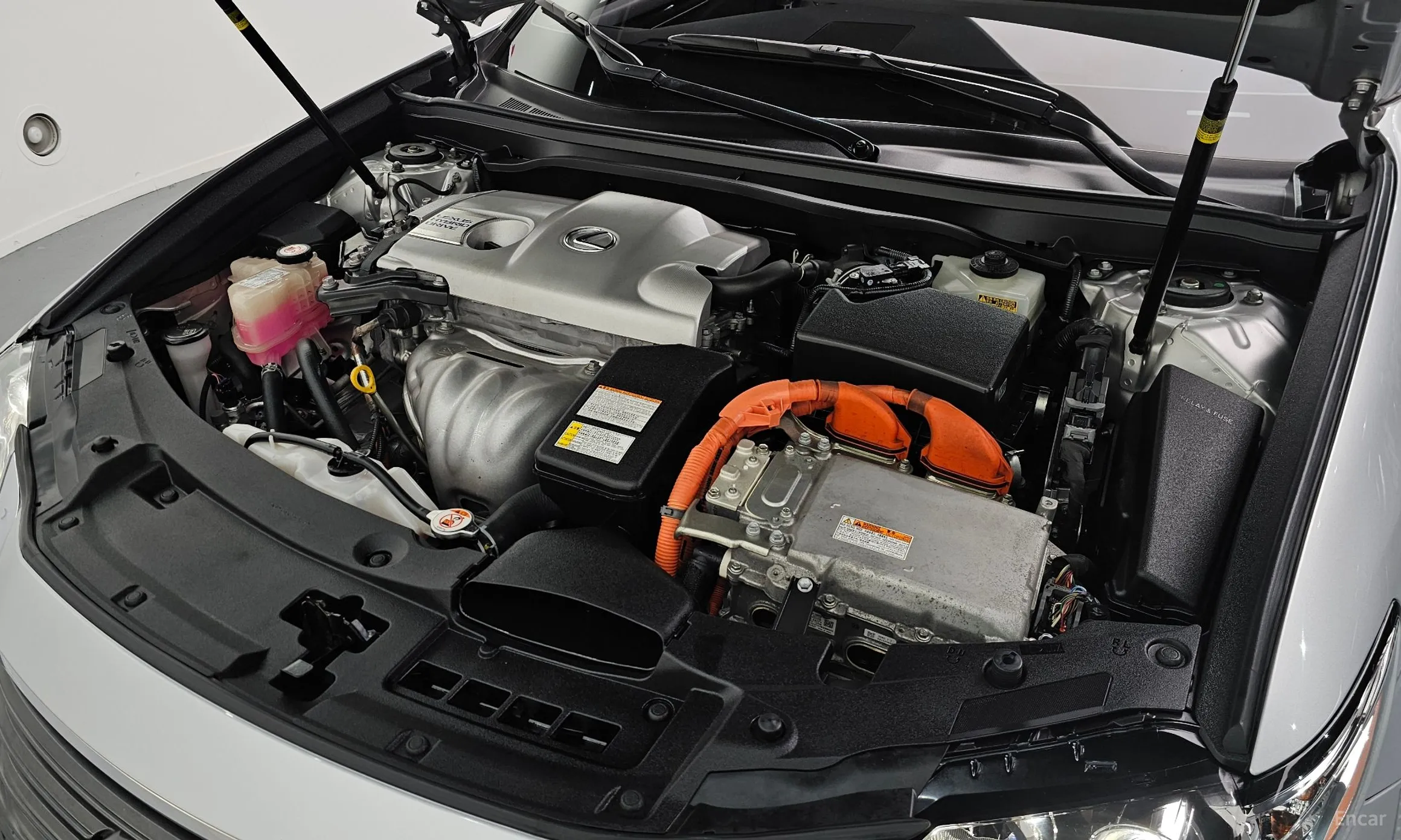 Lexus New ES300h превью 6