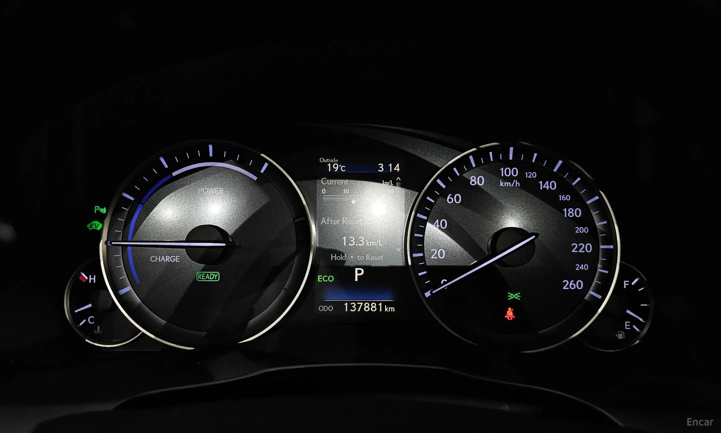 Lexus New ES300h превью 8