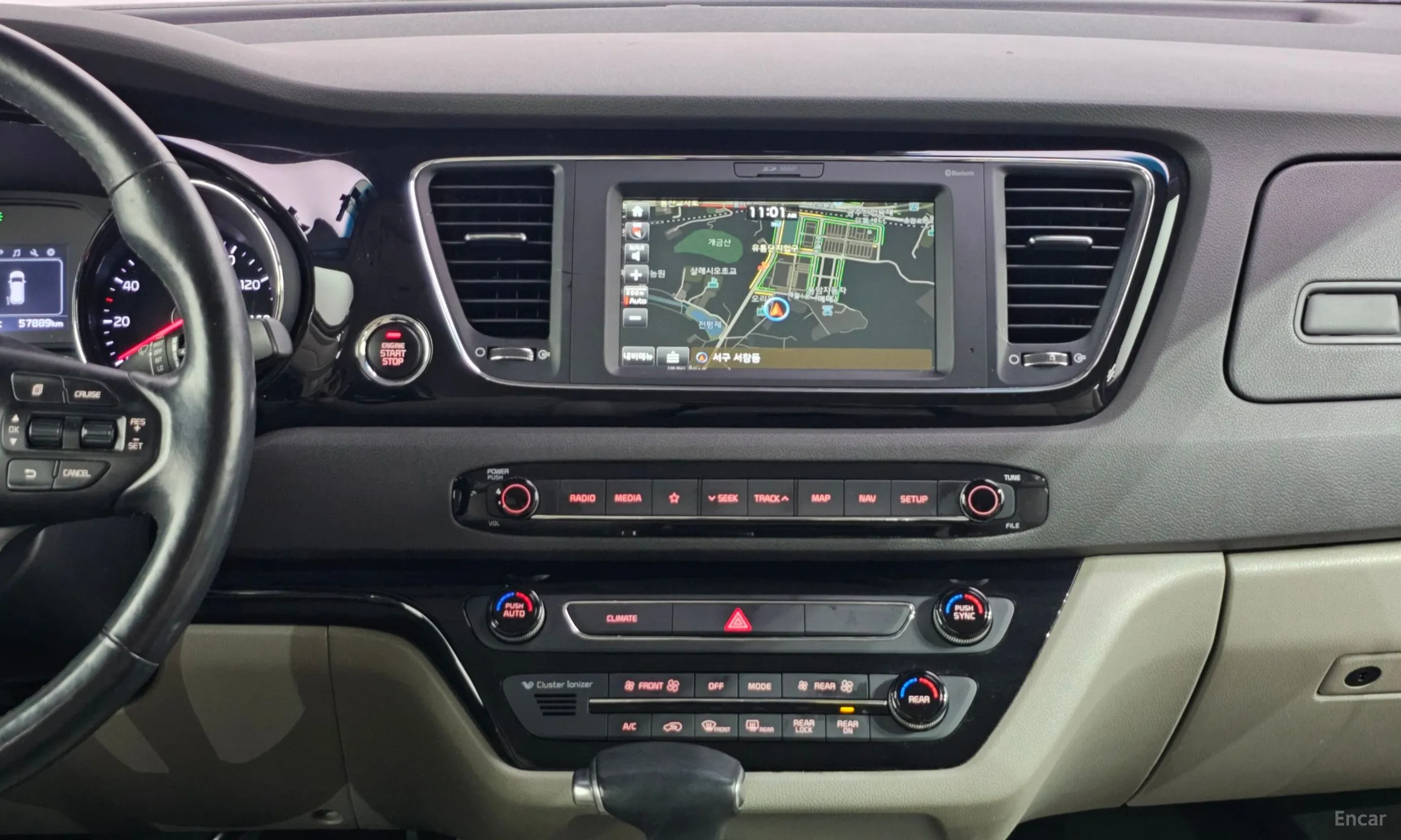 Kia Carnival превью 13