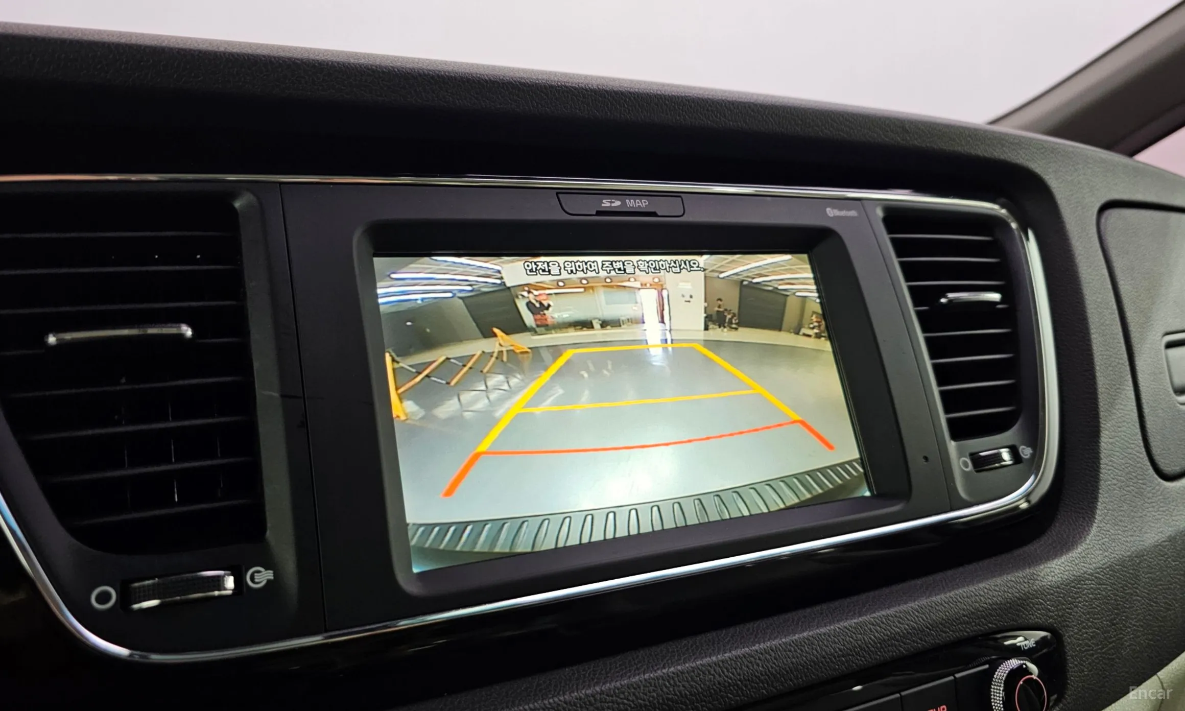 Kia Carnival превью 16